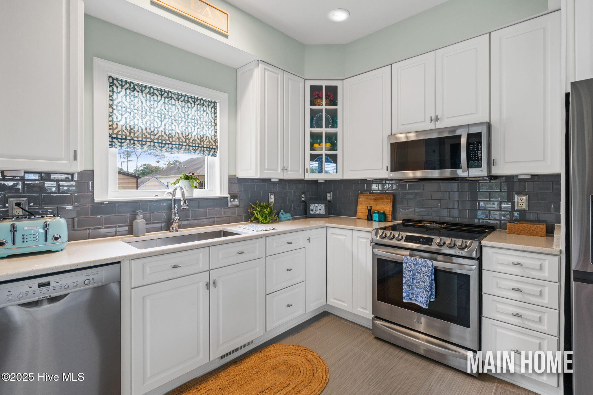 334 NE 48th Street, Oak Island, NC 28465 – photo 11: shniderproductions.com-34