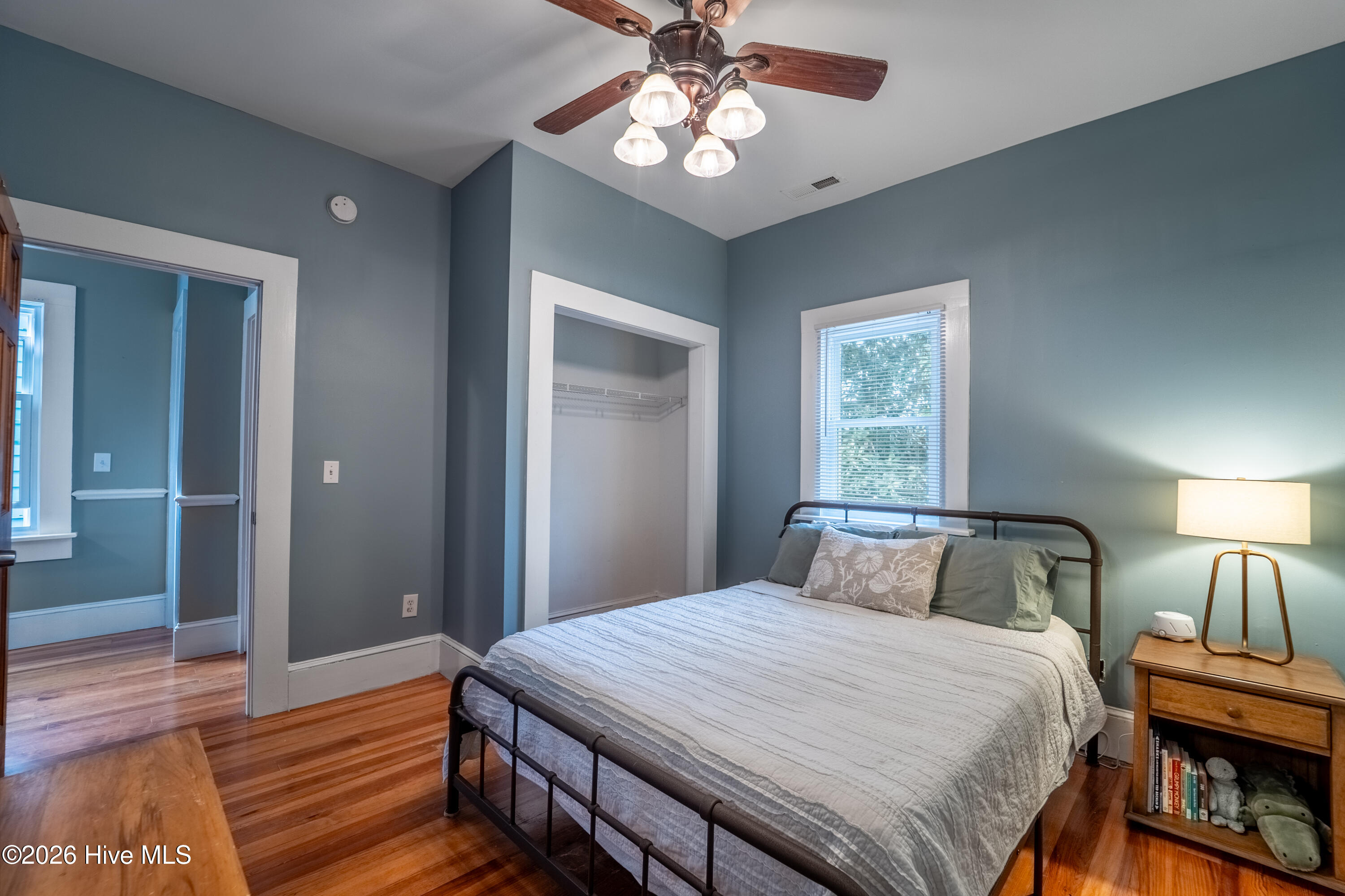 100559756 | Photo 24