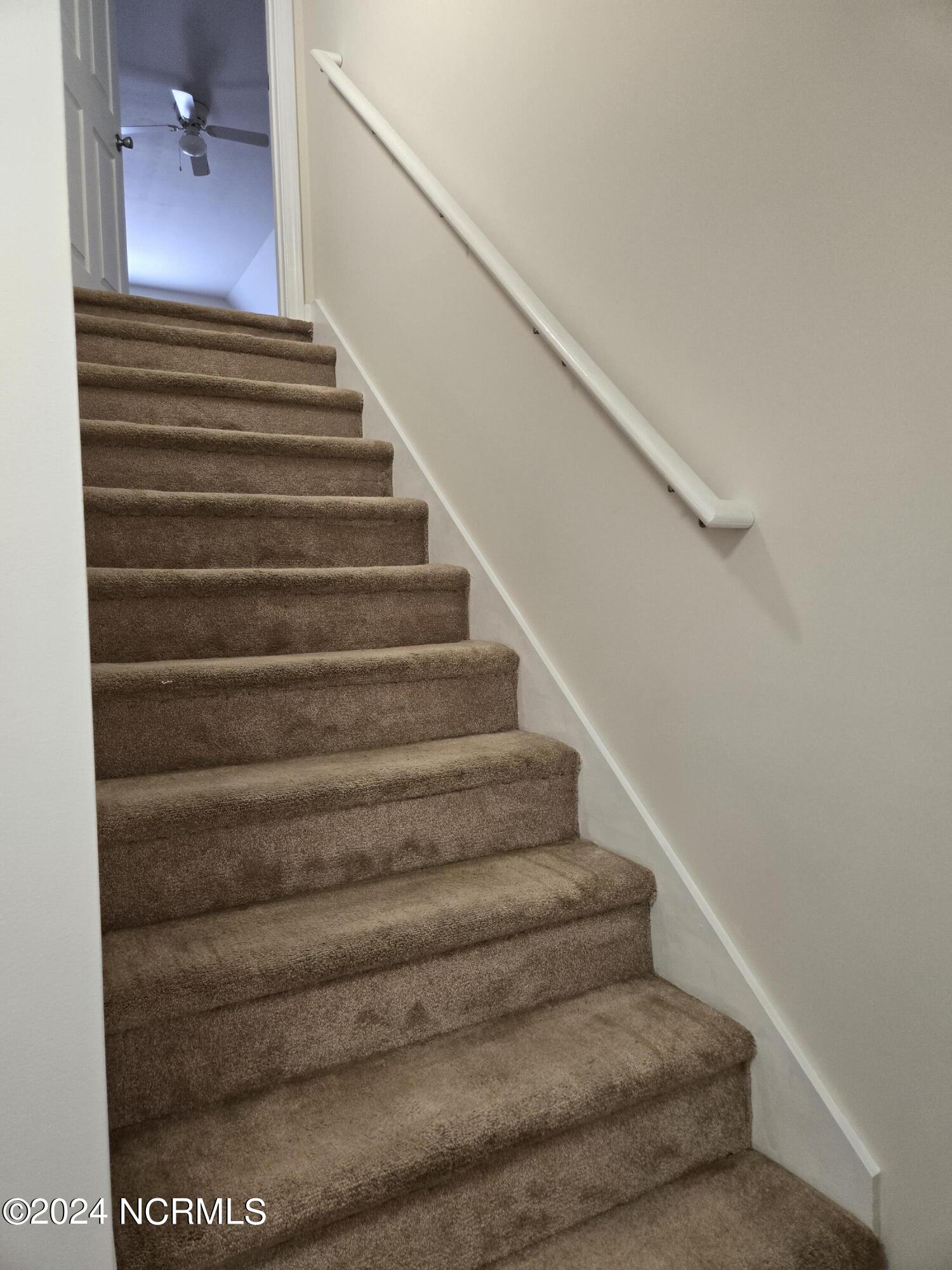 100465743 | Photo 41