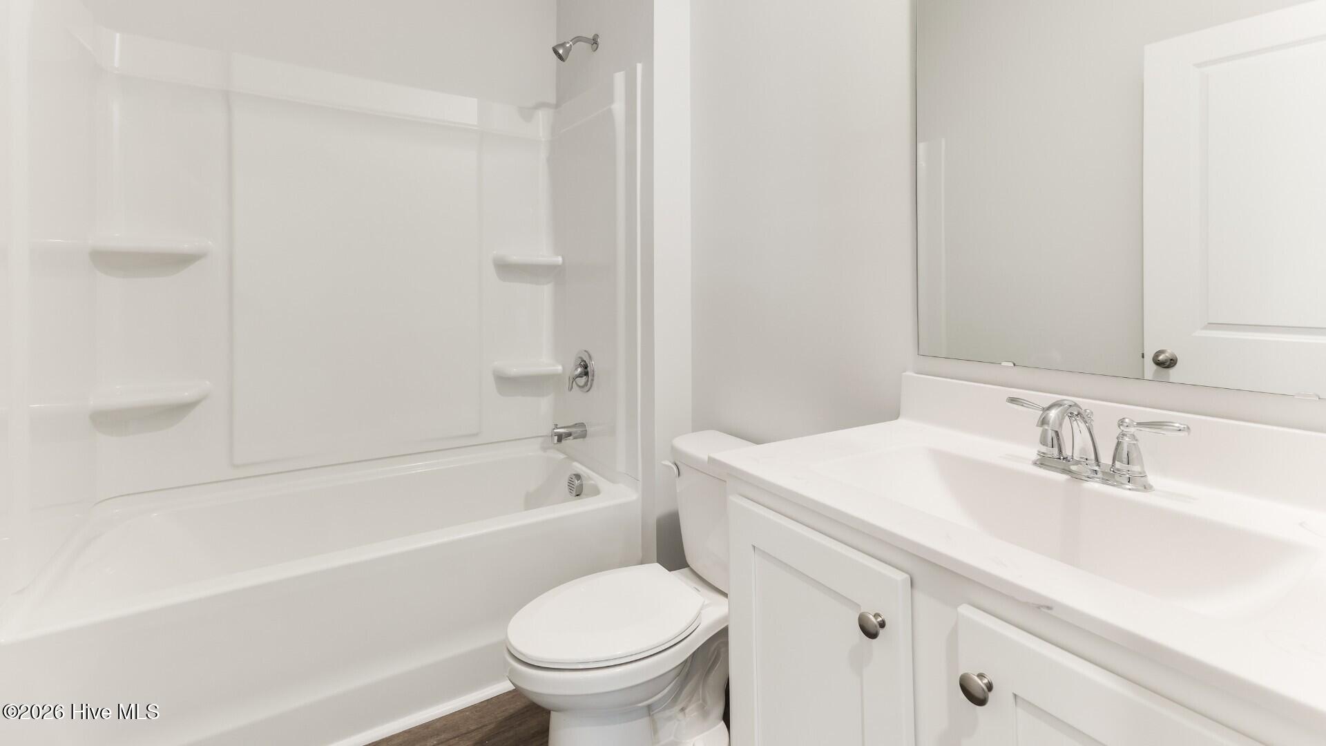 100550246 | Photo 13