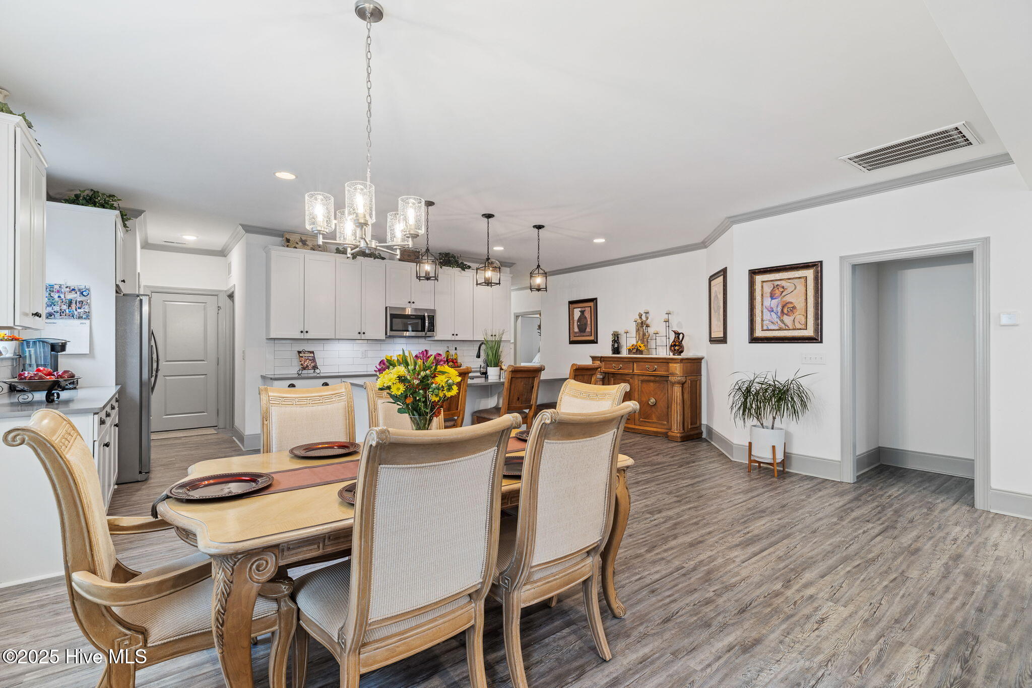 100541268 | Photo 20