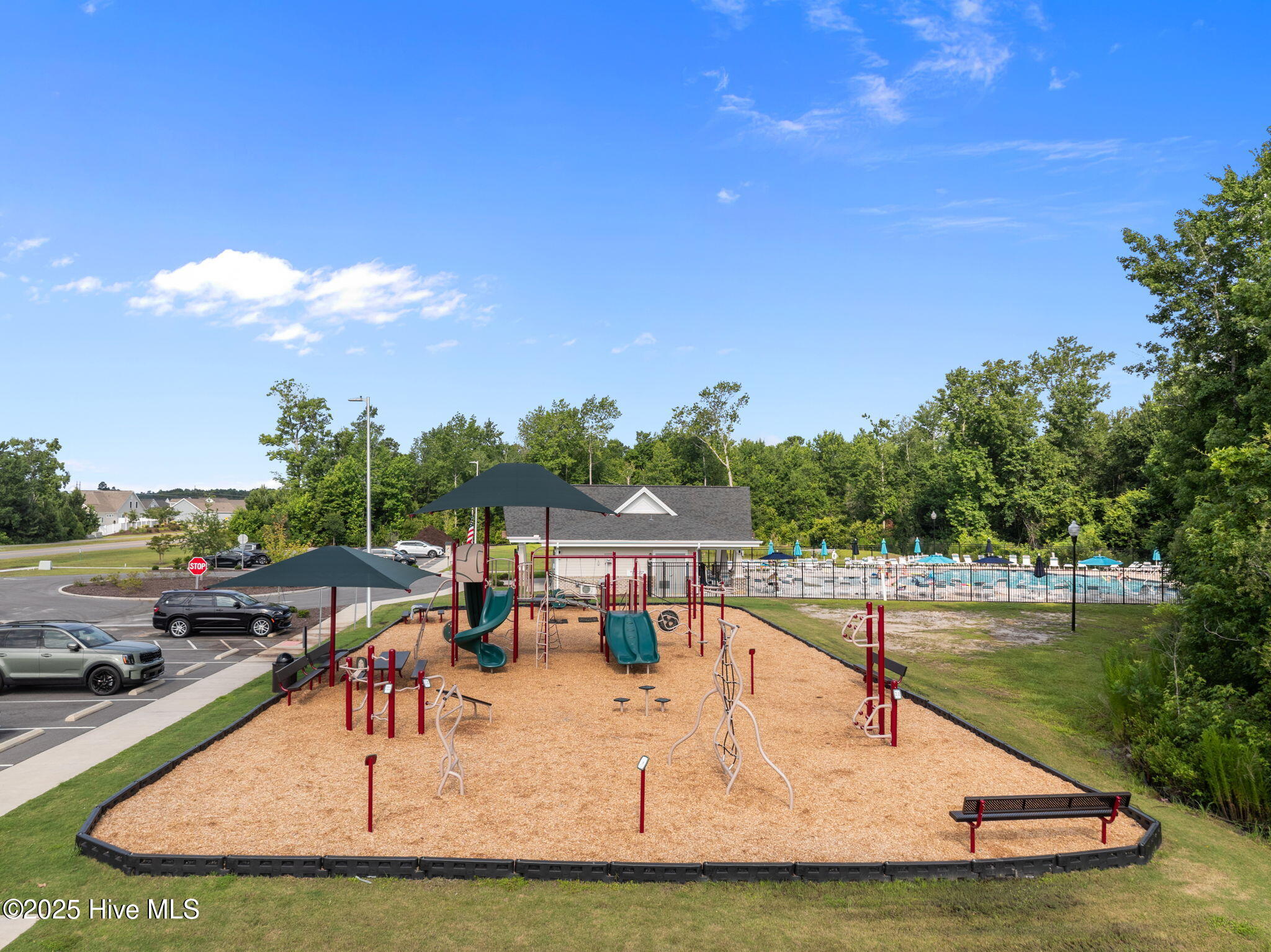 100547166 | Photo 41