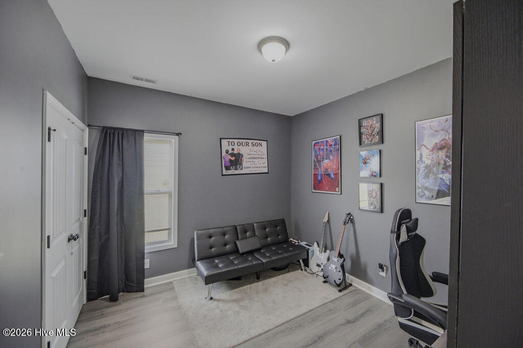 100565679 | Photo 30