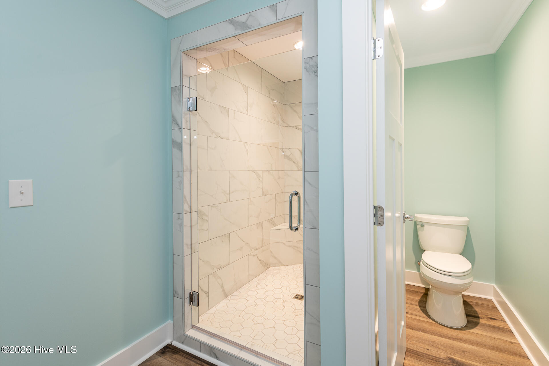 100568096 | Photo 55