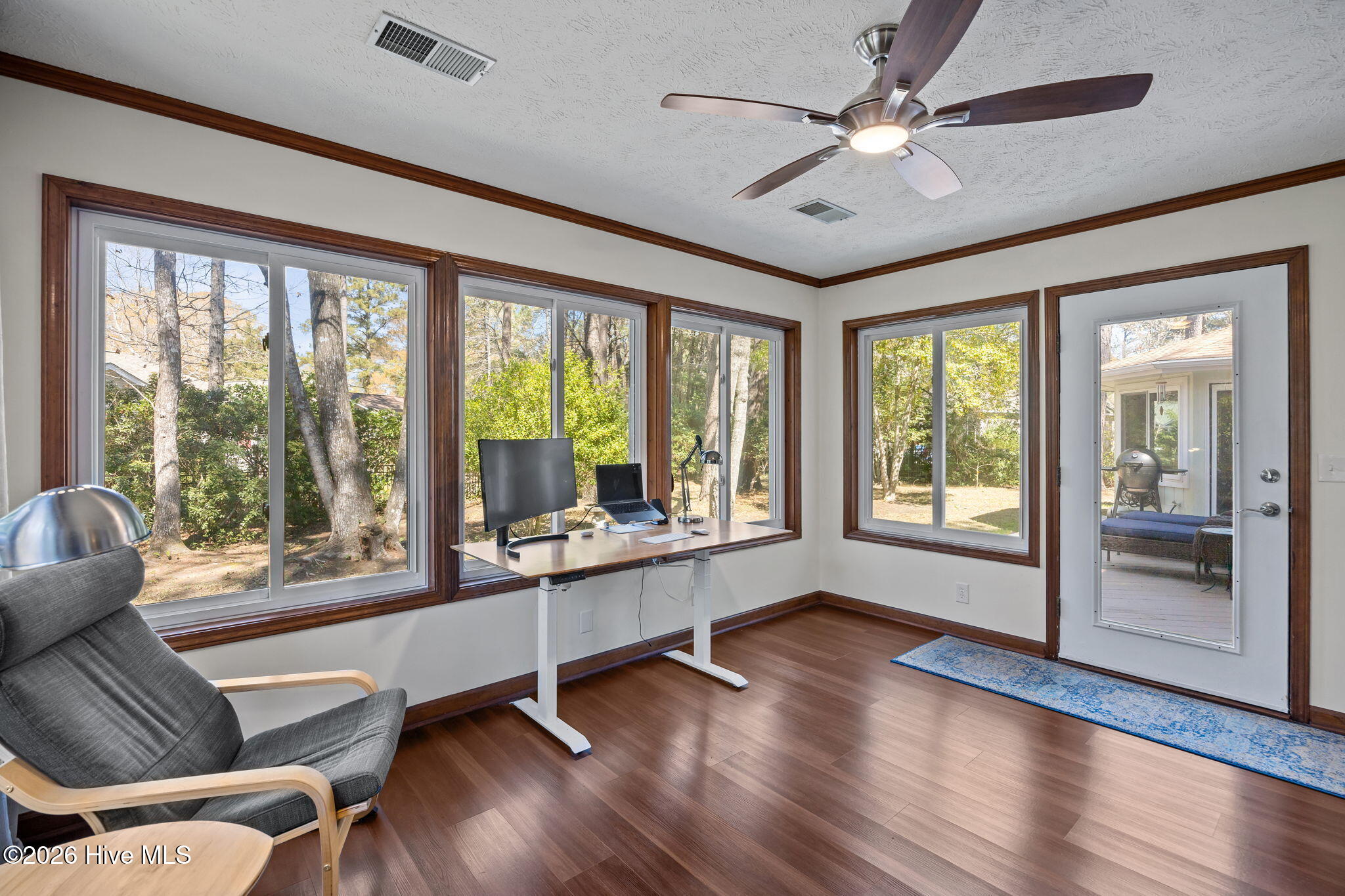 100561214 | Photo 21