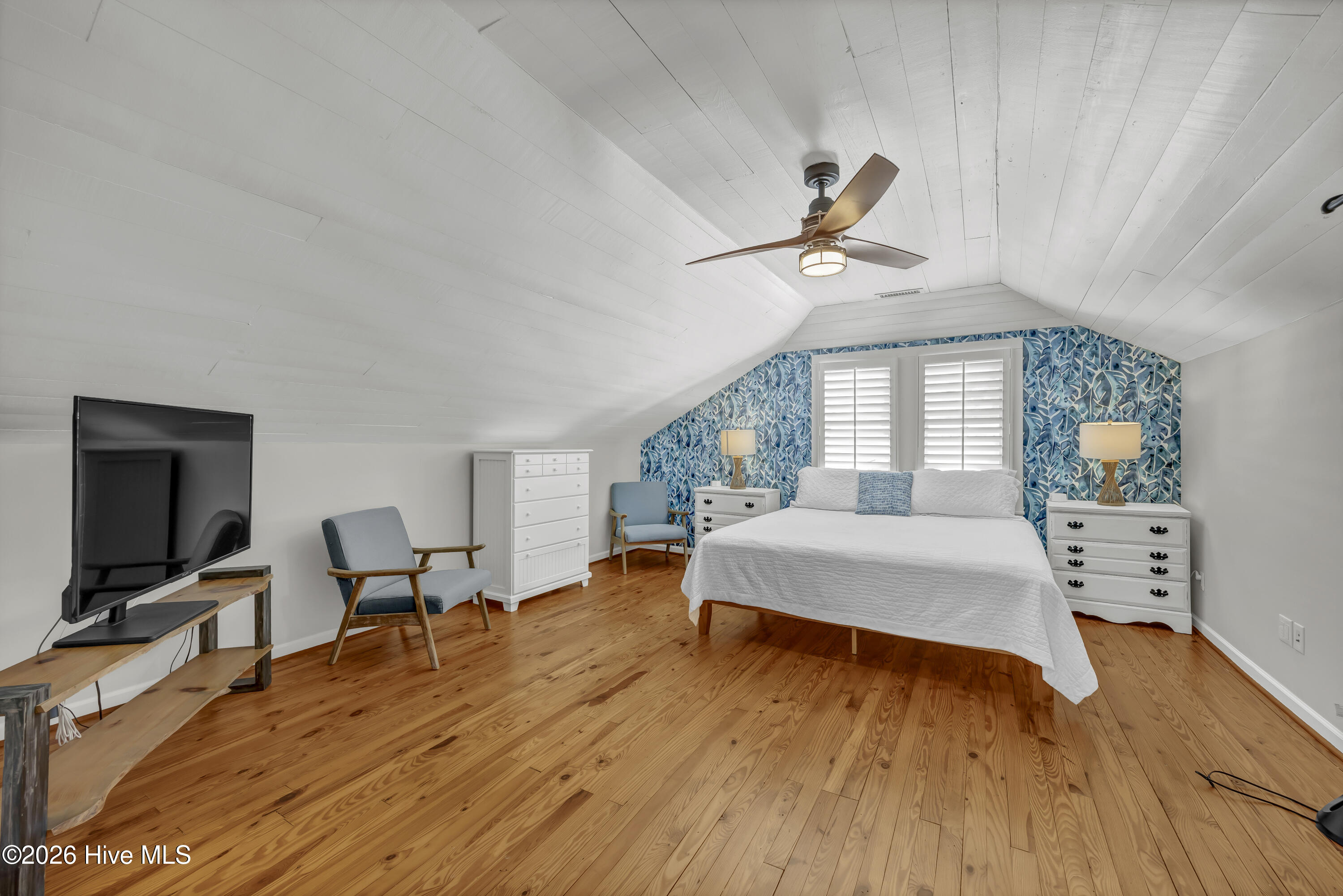 100559910 | Photo 19