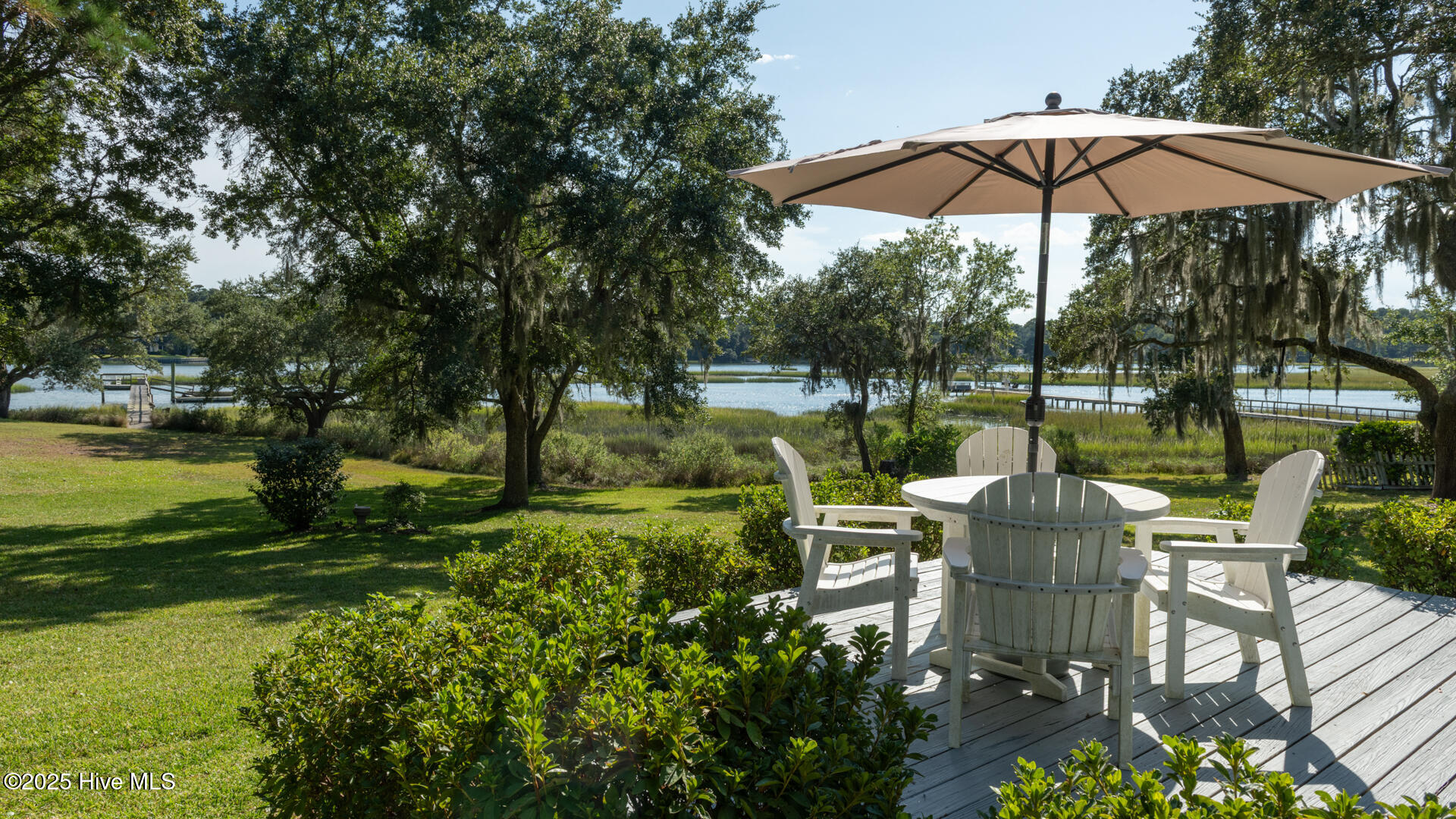 100535774 | Photo 15