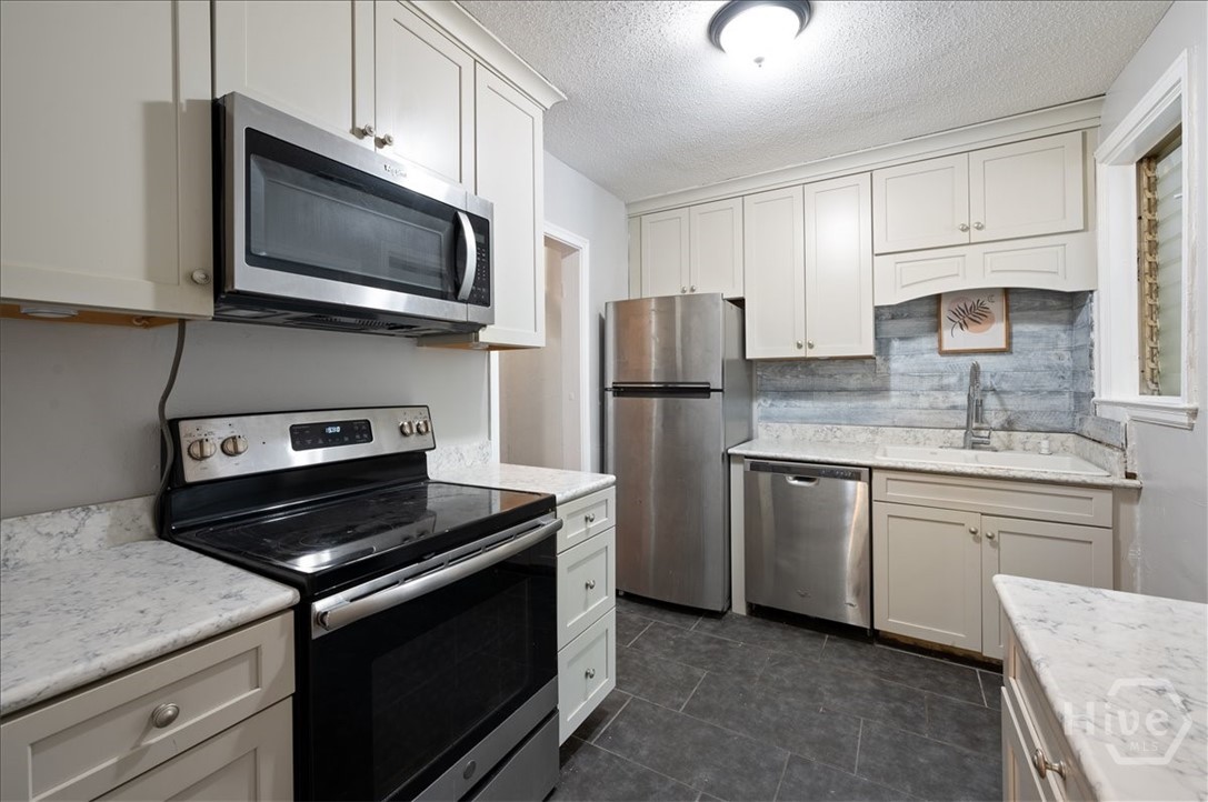 Photo 1 of Single family home for sale at 1702 E 41st Street, Savannah, GA 31404 | MLS# SA364851 | Listing updated on 2026-09-21
