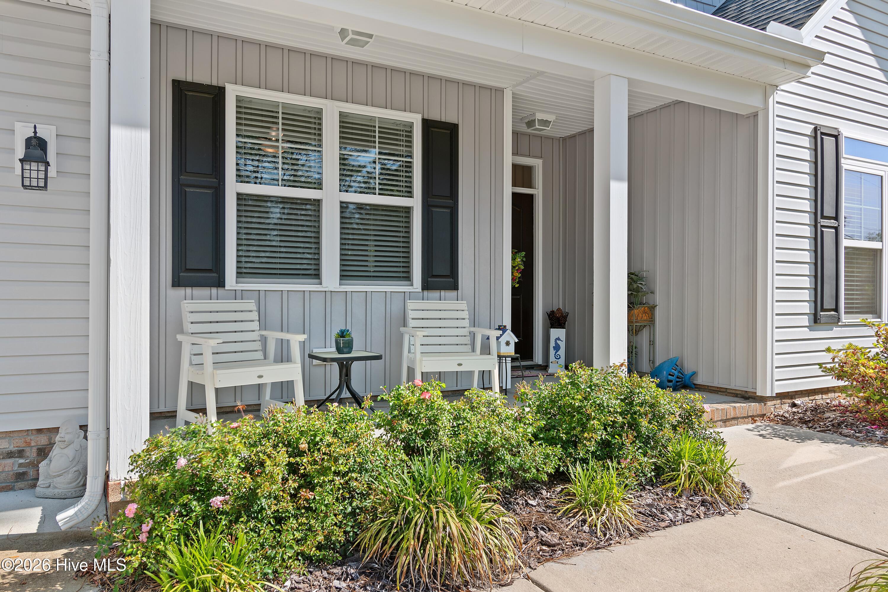 100568051 | Photo 42