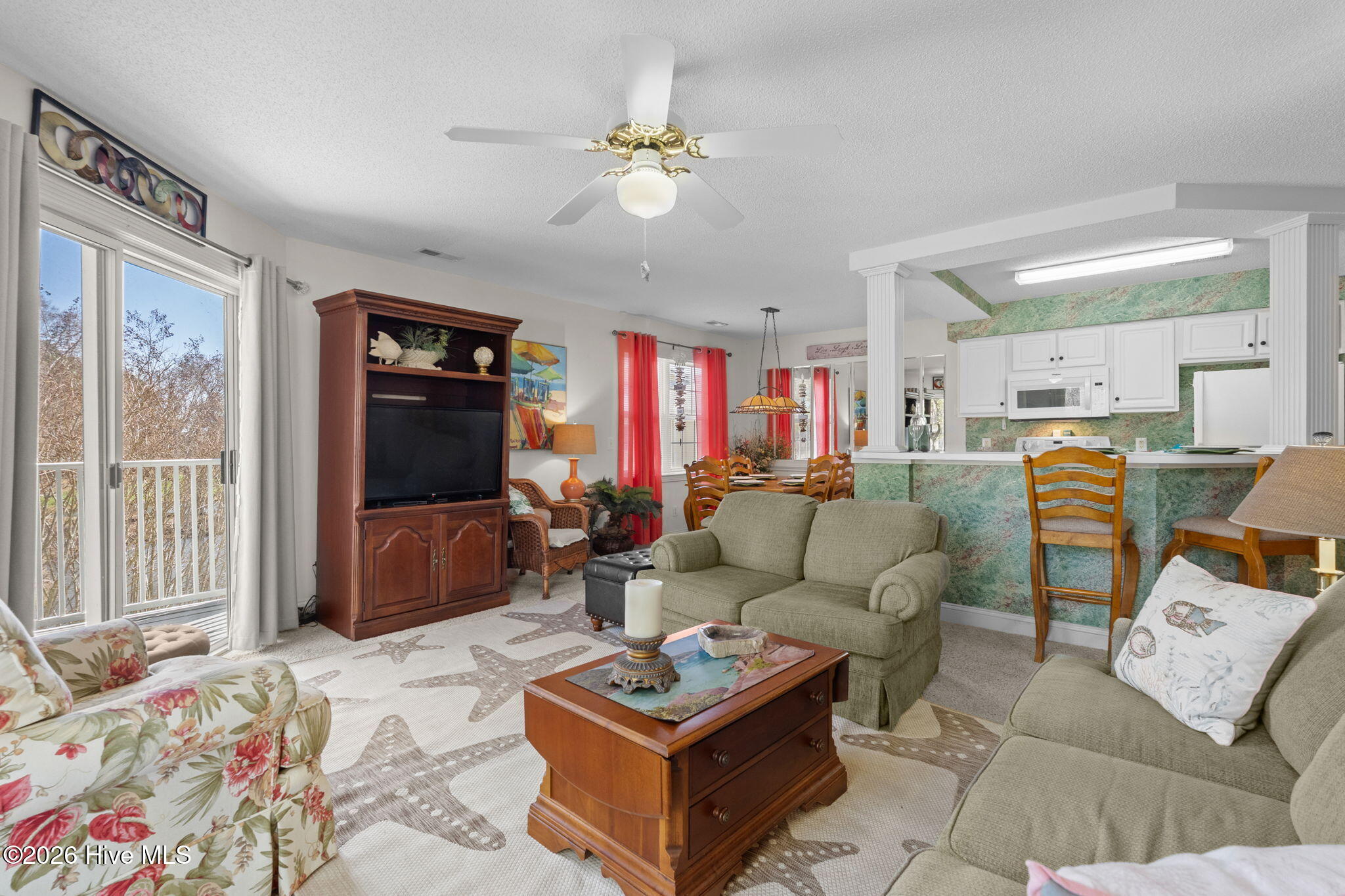 100558882 | Photo 10