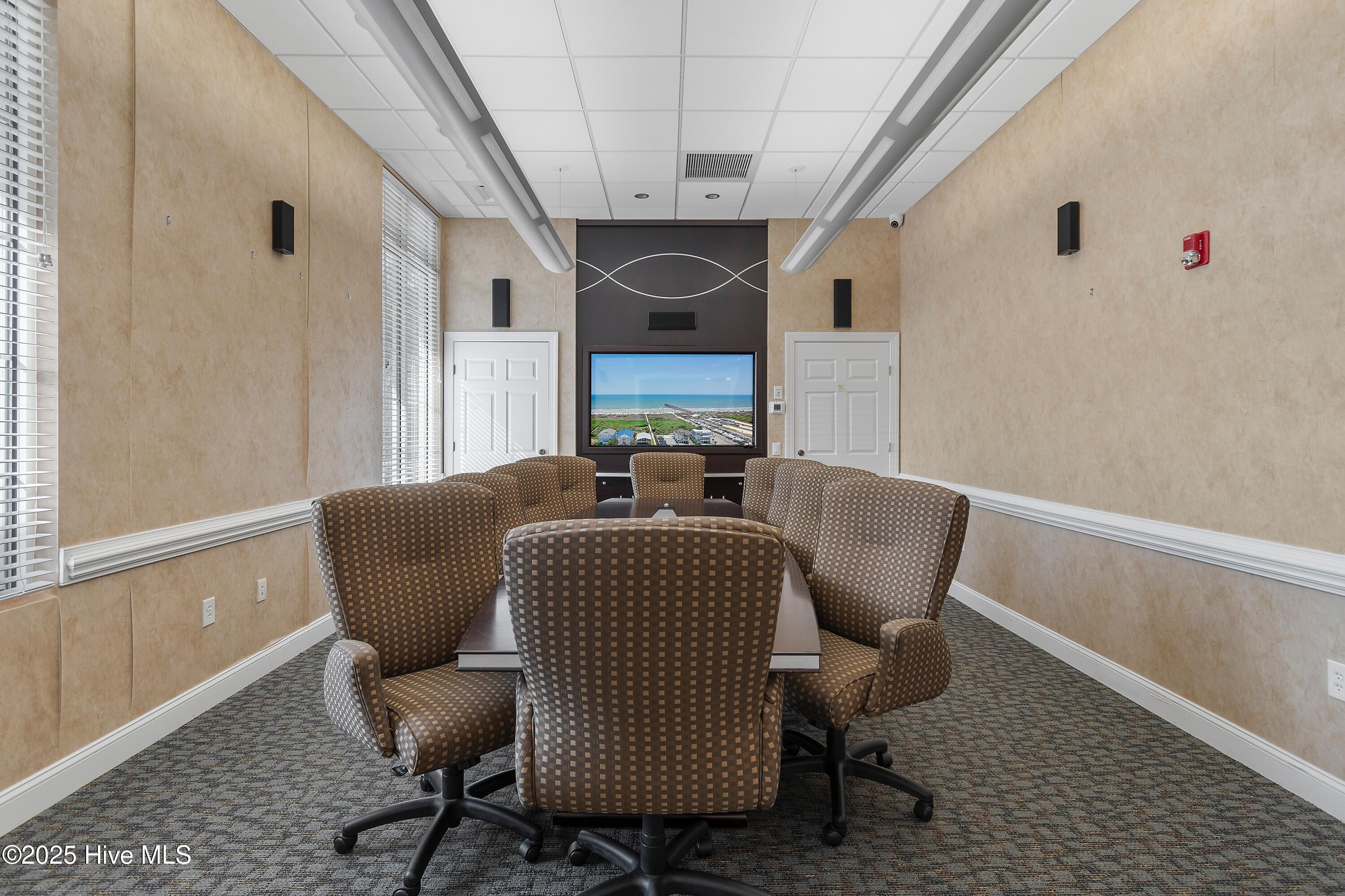 100491717 | Photo 13