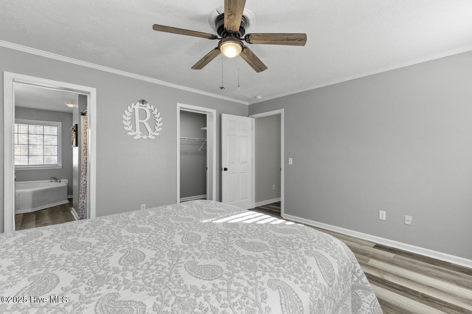 100545745 | Photo 17