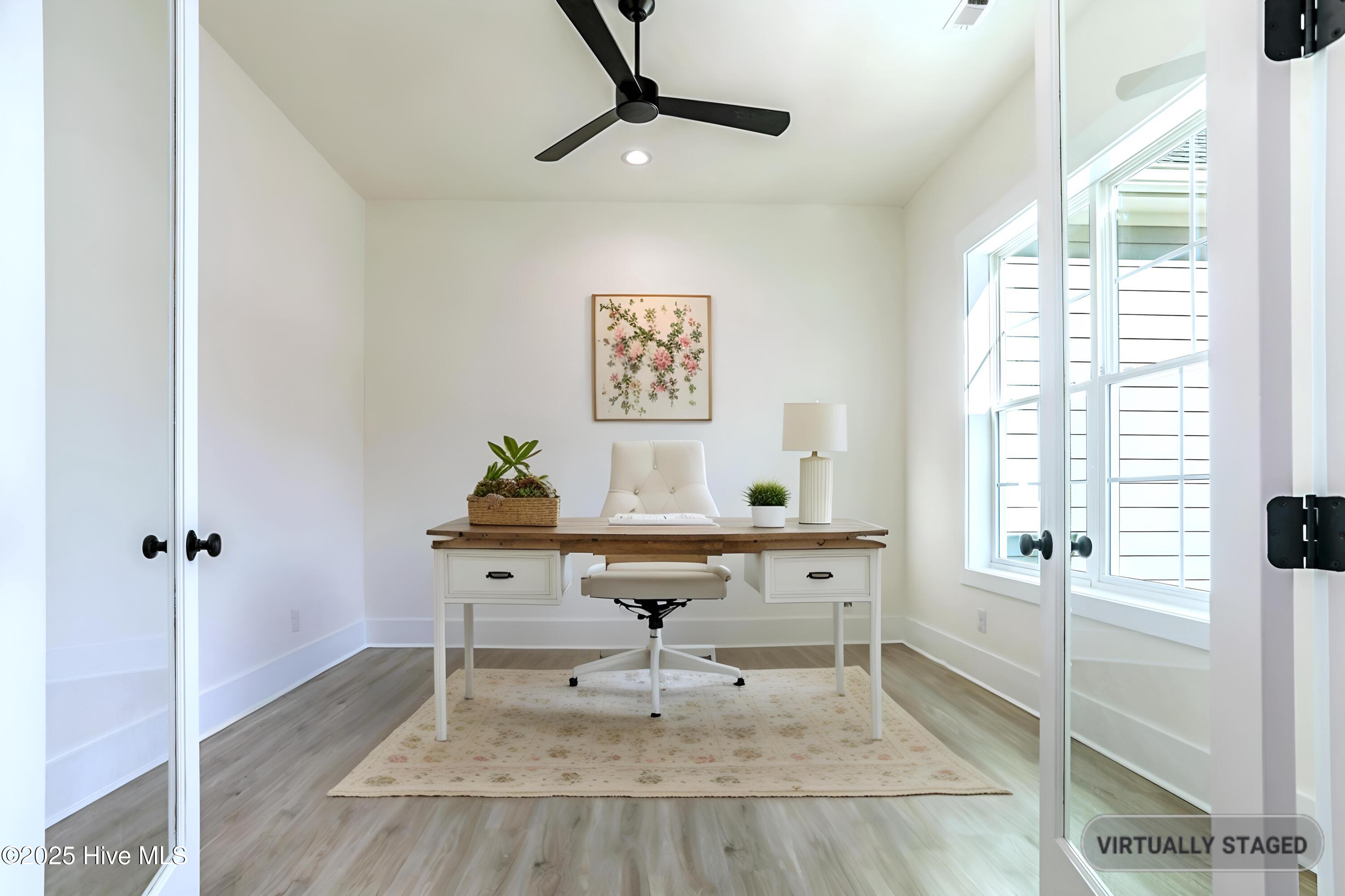 100535738 | Photo 10