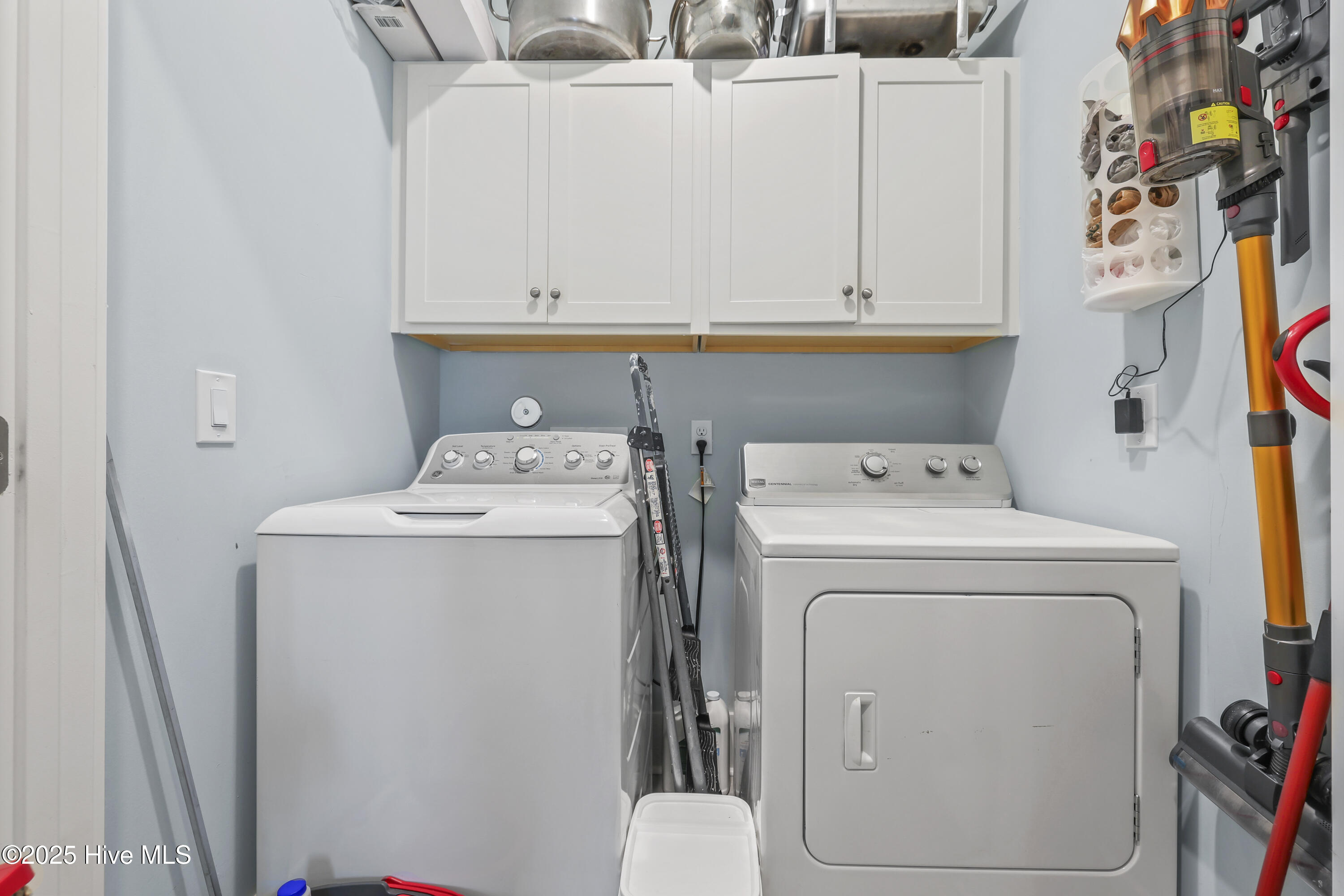 100536378 | Photo 30