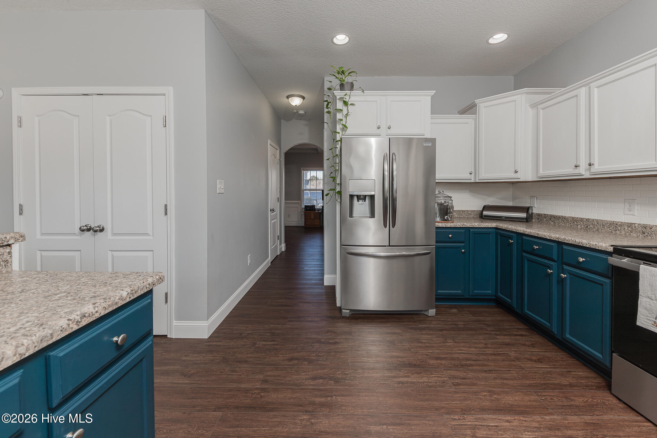 100554751 | Photo 25