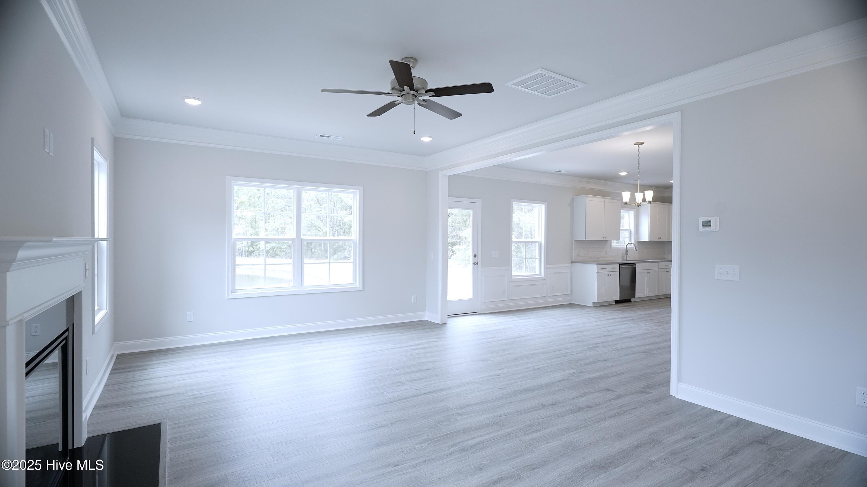 100420990 | Photo 13