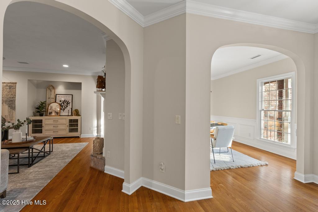 100516339 | Photo 24