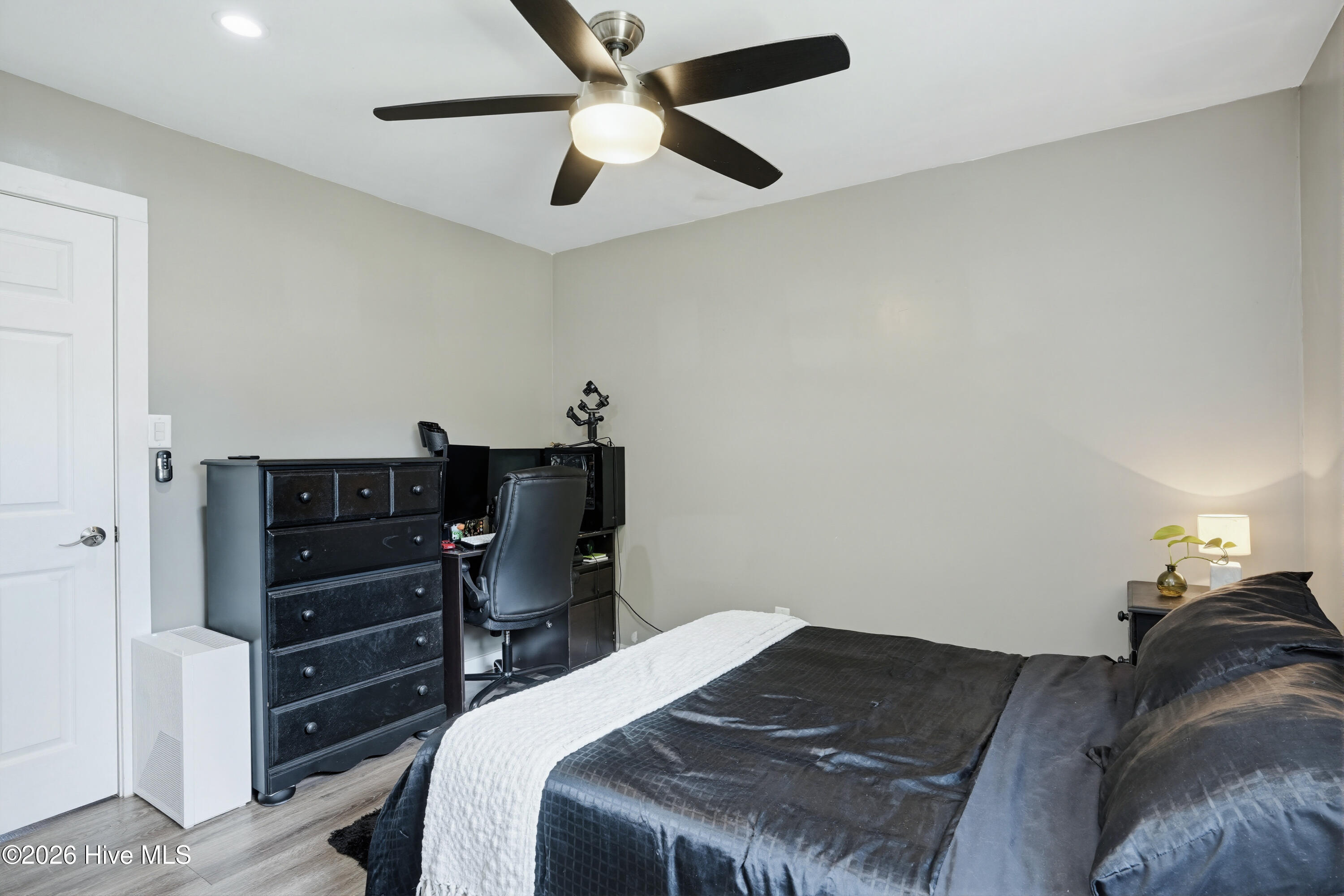 100565551 | Photo 15