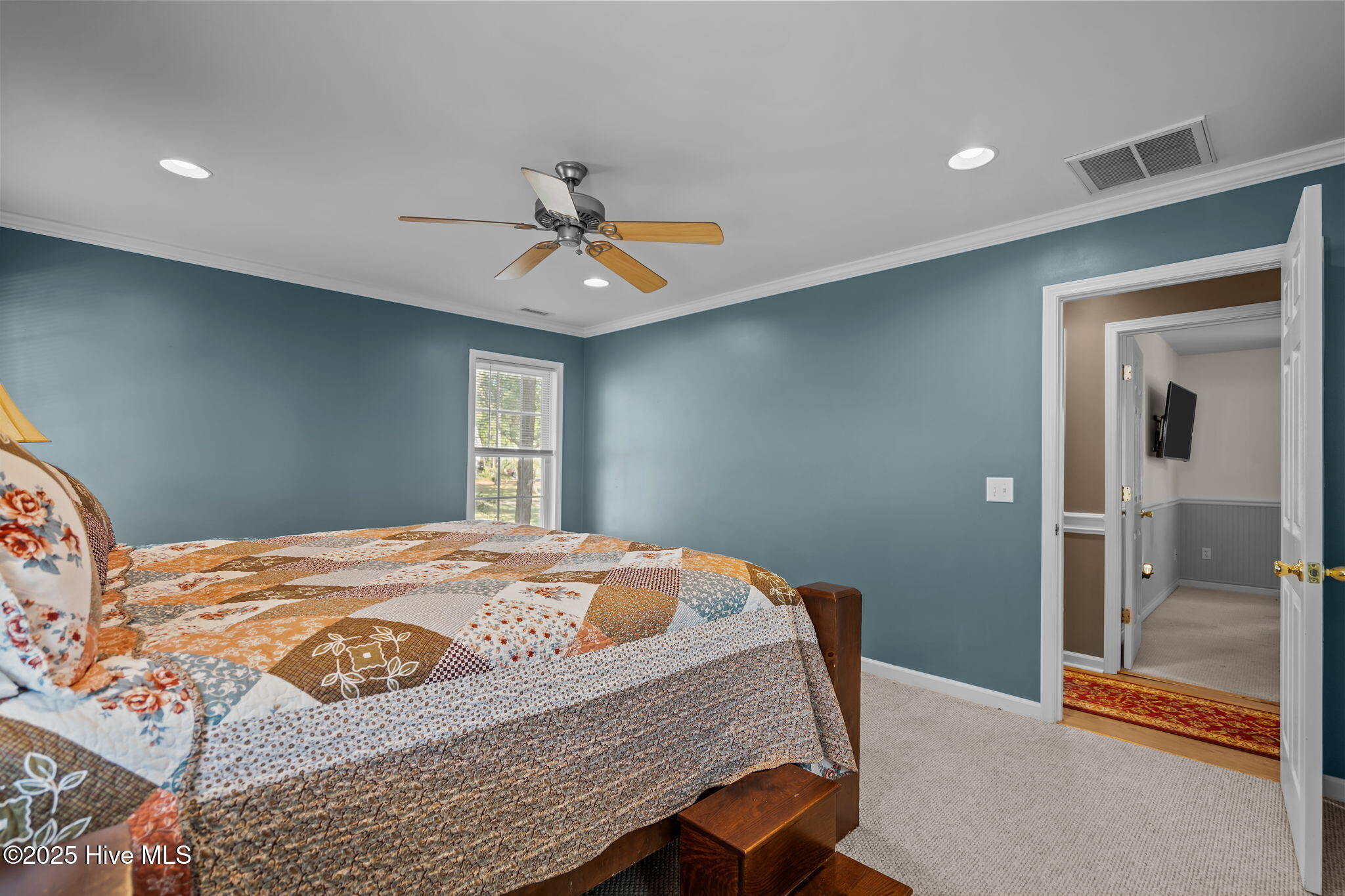 100536417 | Photo 23