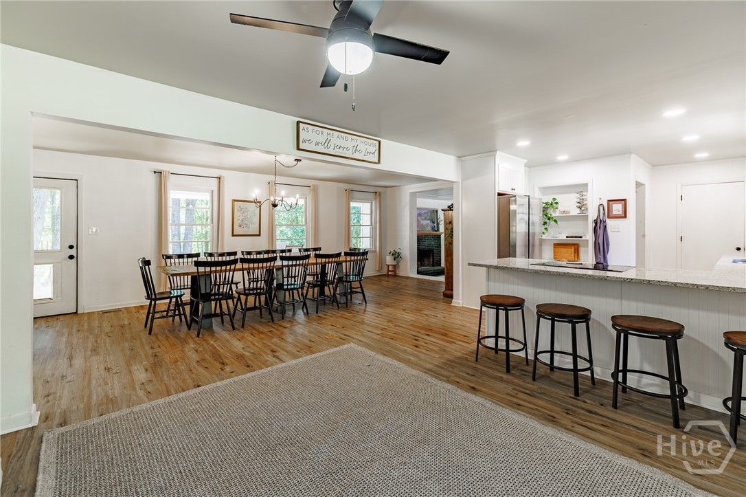 1070 Sunnyside Drive