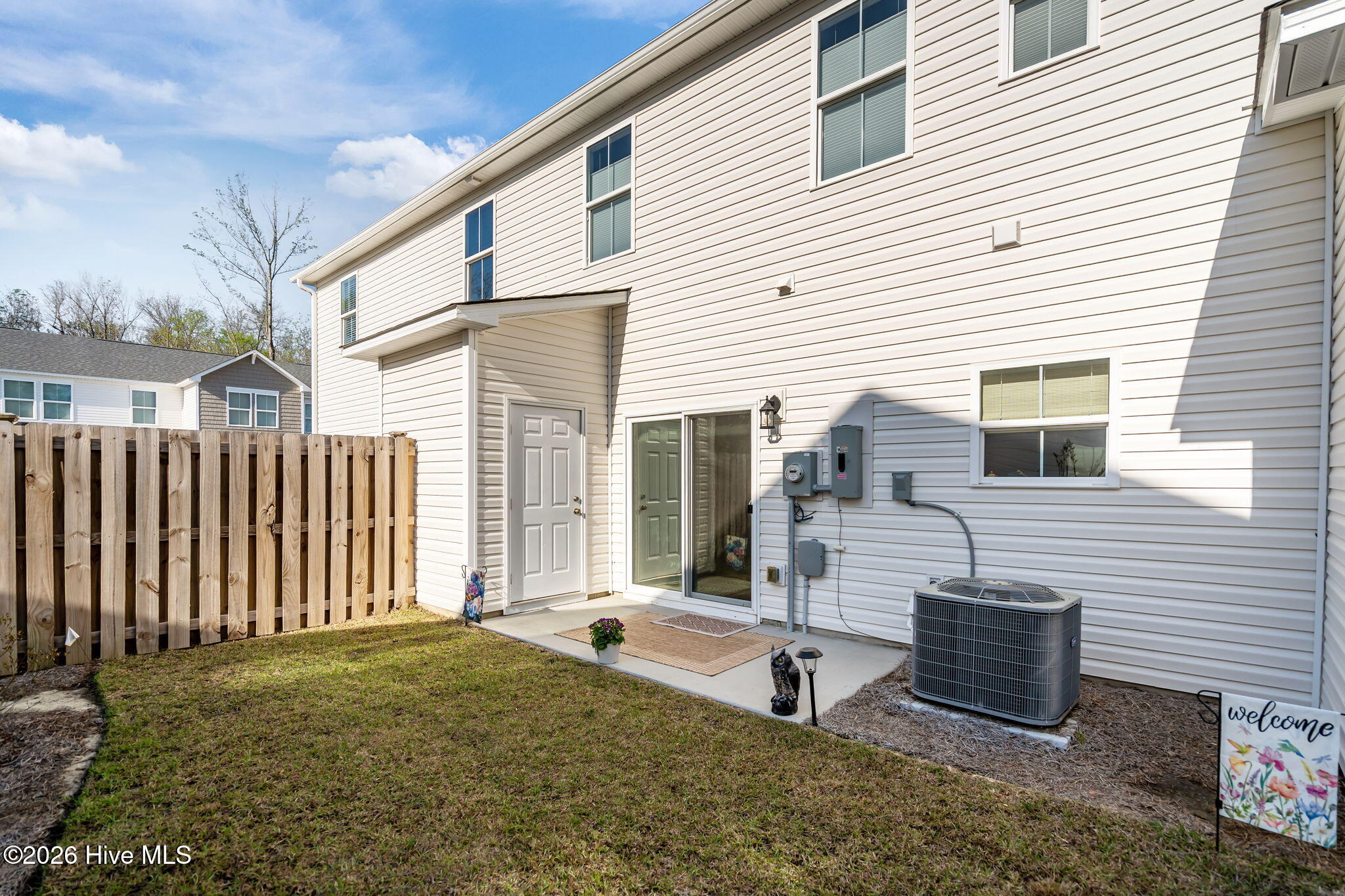 100562246 | Photo 37