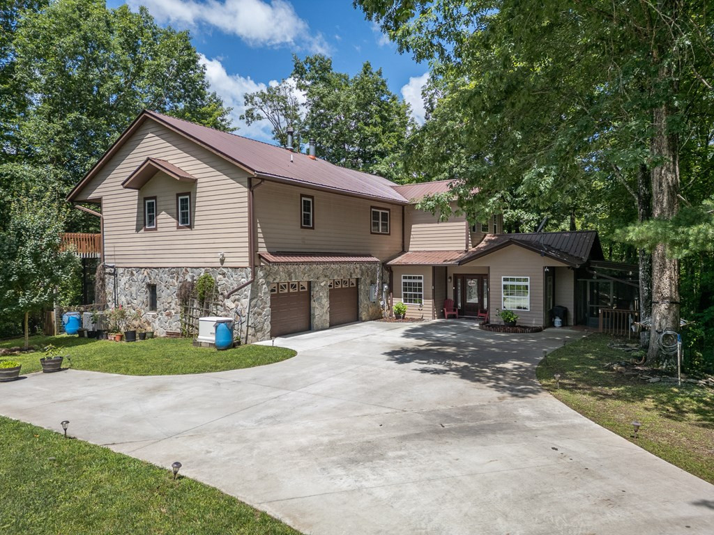 140 Kathryn Circle, Murphy, NC 28906 Listing Photo  2