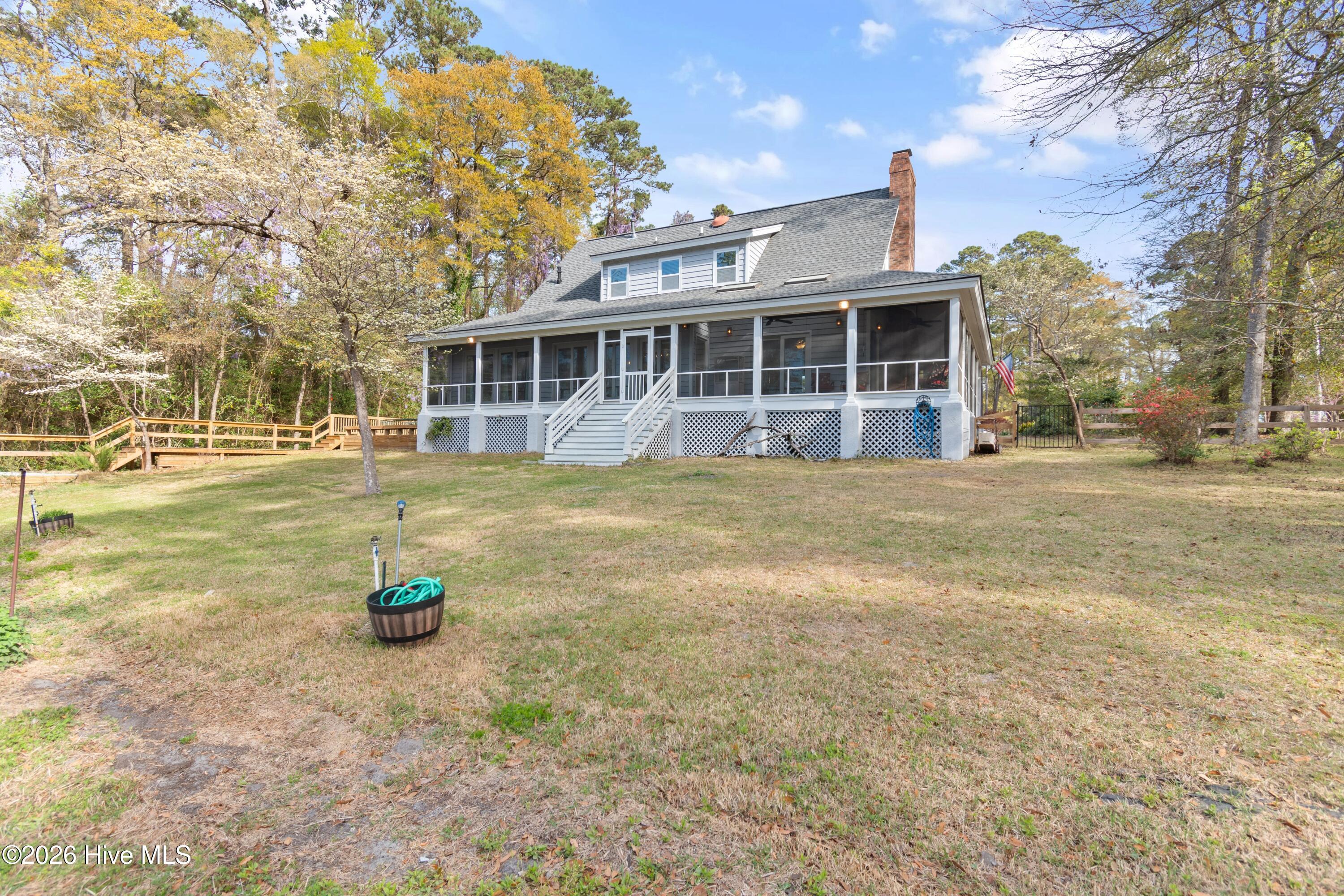 100564312 | Photo 60