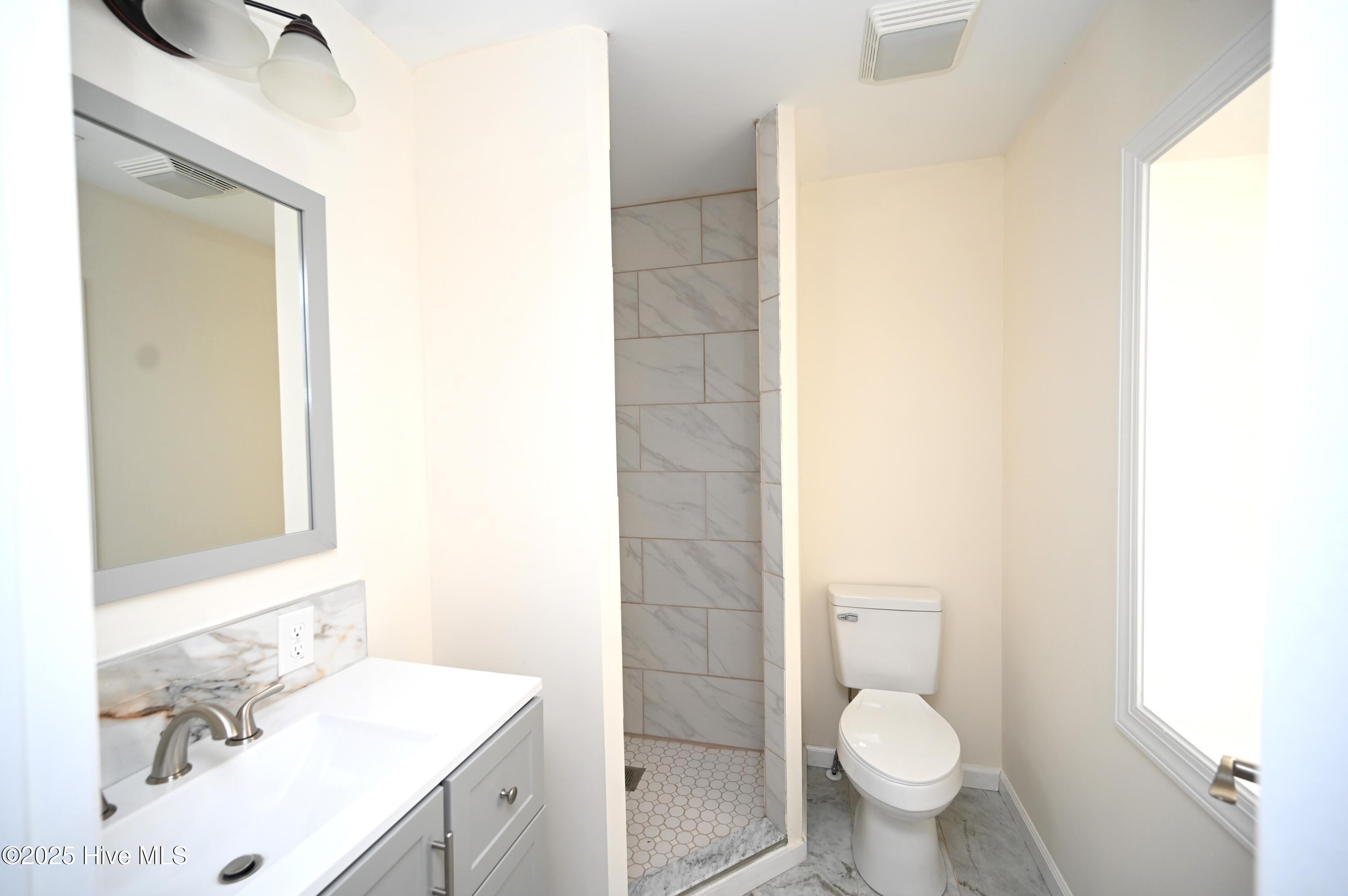 100500165 | Photo 19