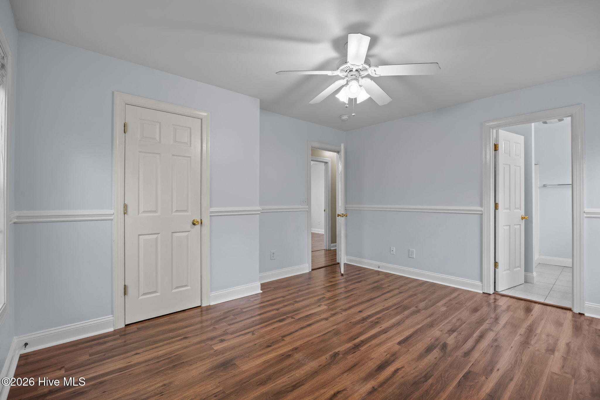 100564597 | Photo 33