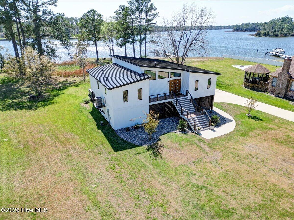 9226 Hart Drive,Oriental