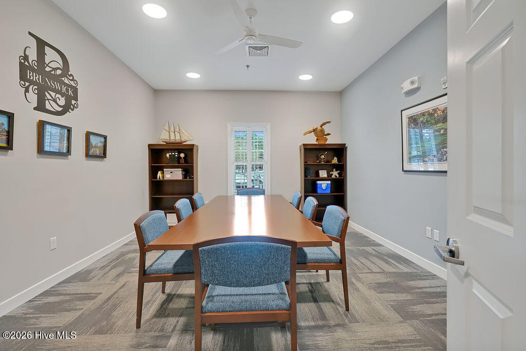 100567236 | Photo 41