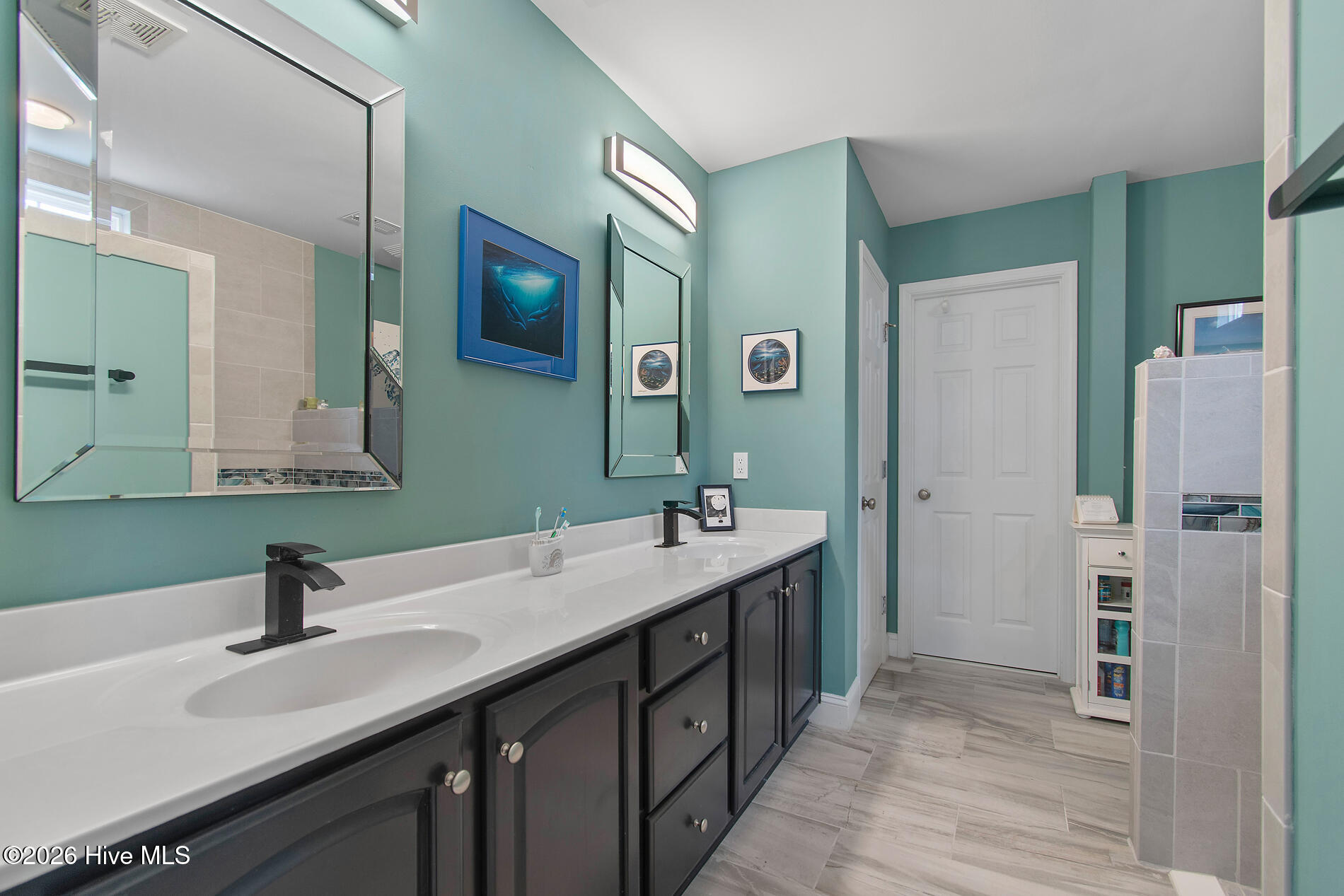 100555398 | Photo 21