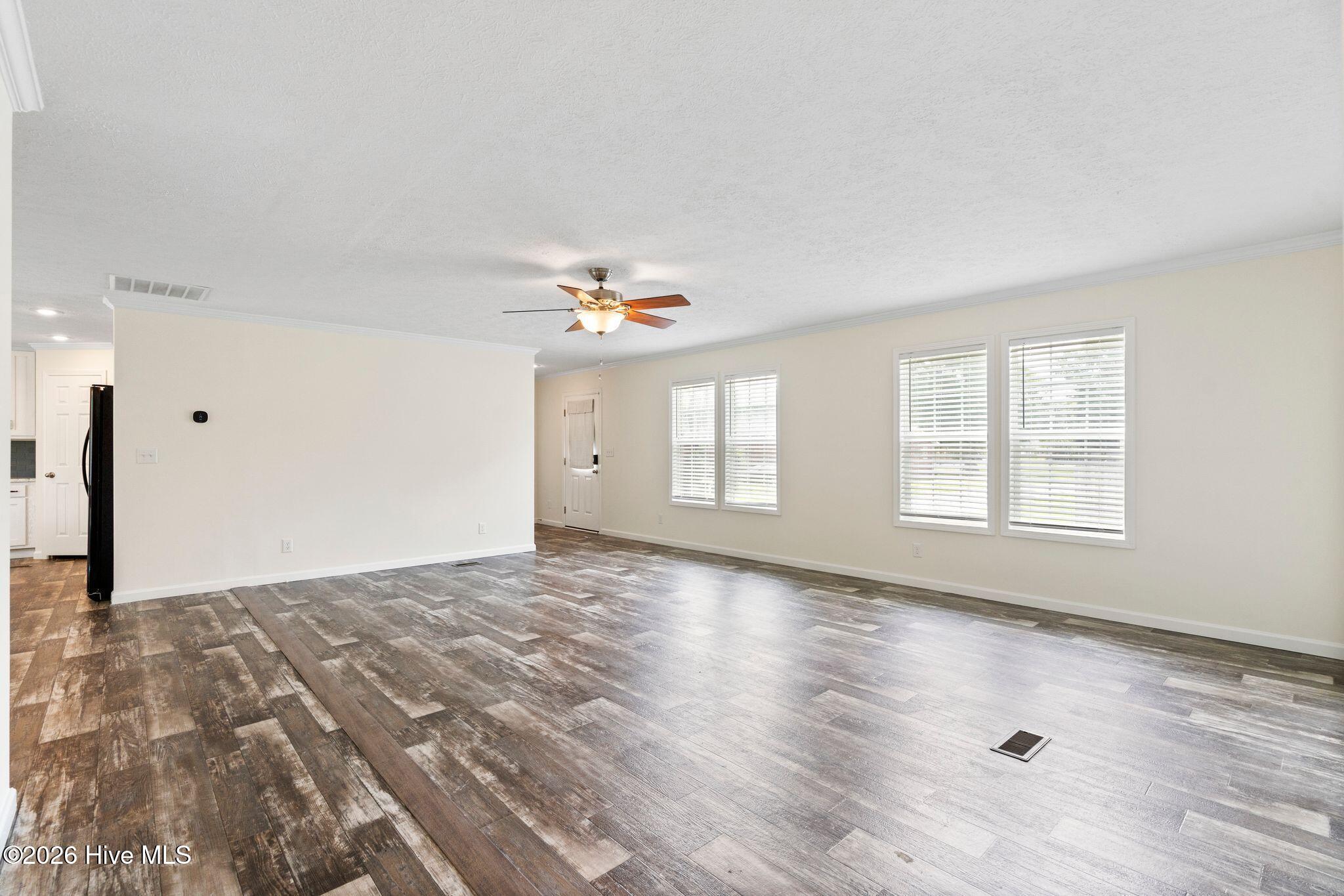 2nd image of 502 W Fremont St, Burgaw, NC 28425 | MLS# 100589825