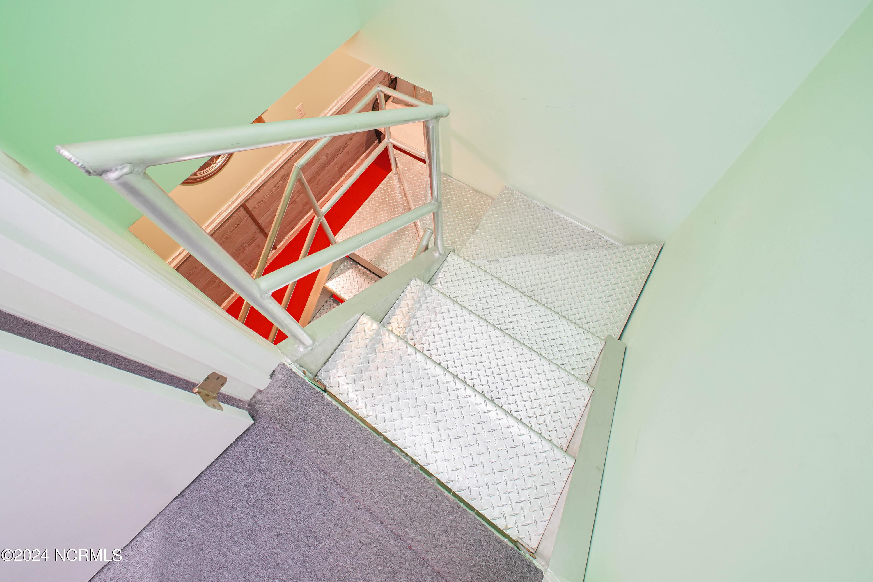 100465248 | Photo 29