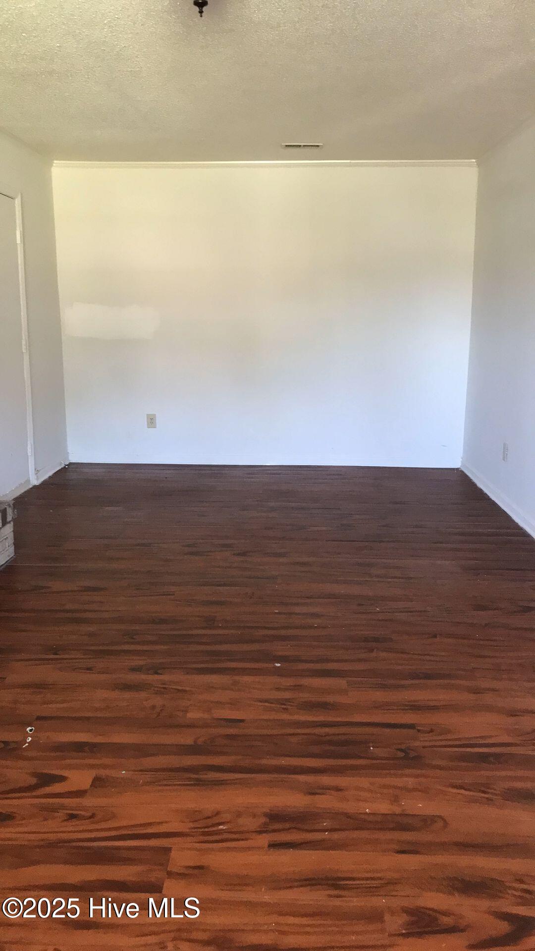 100527412 | Photo 10