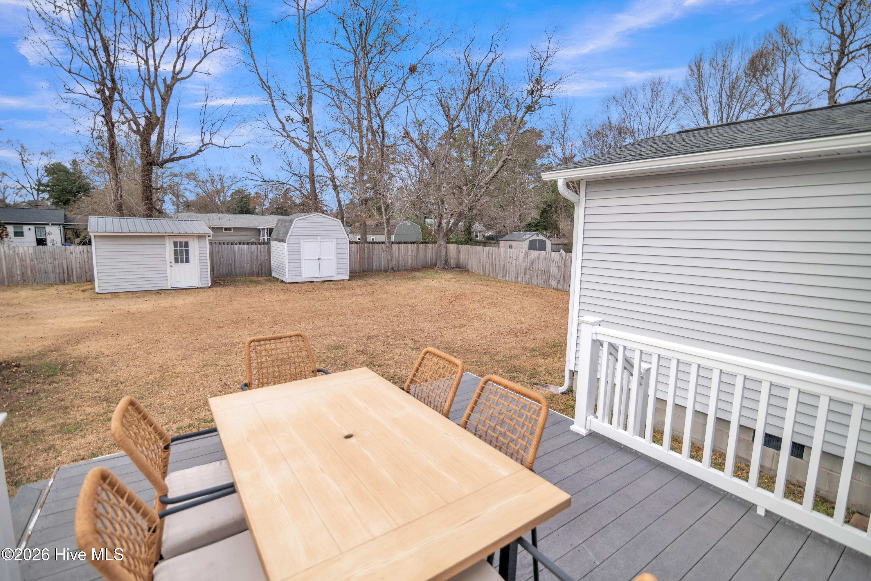 100547879 | Photo 21