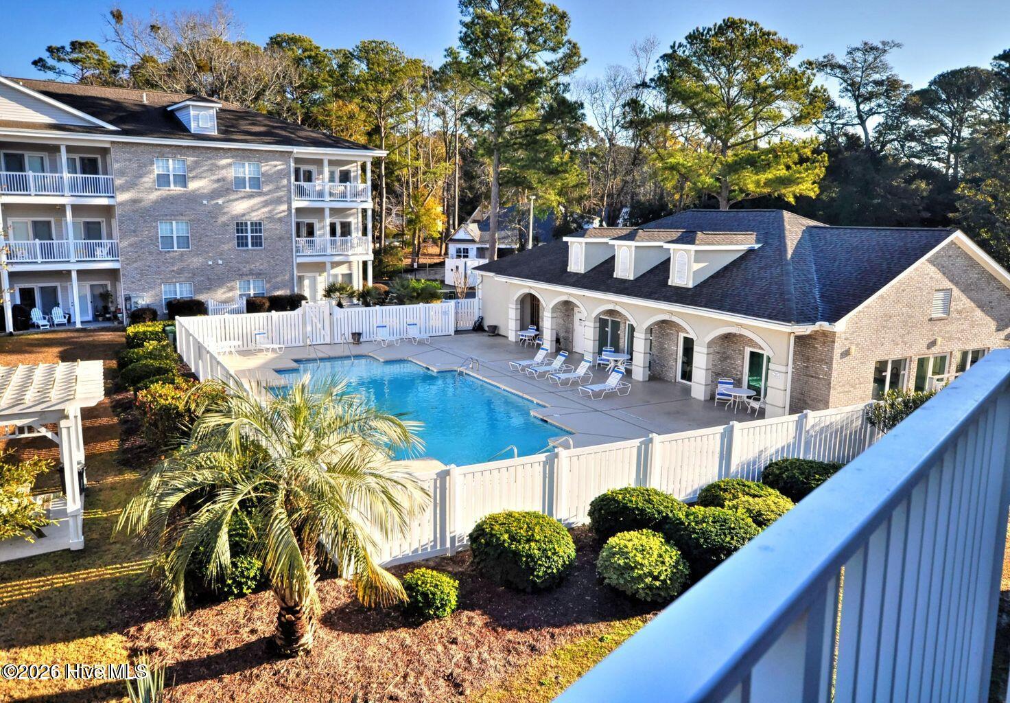 100564188 | Photo 34