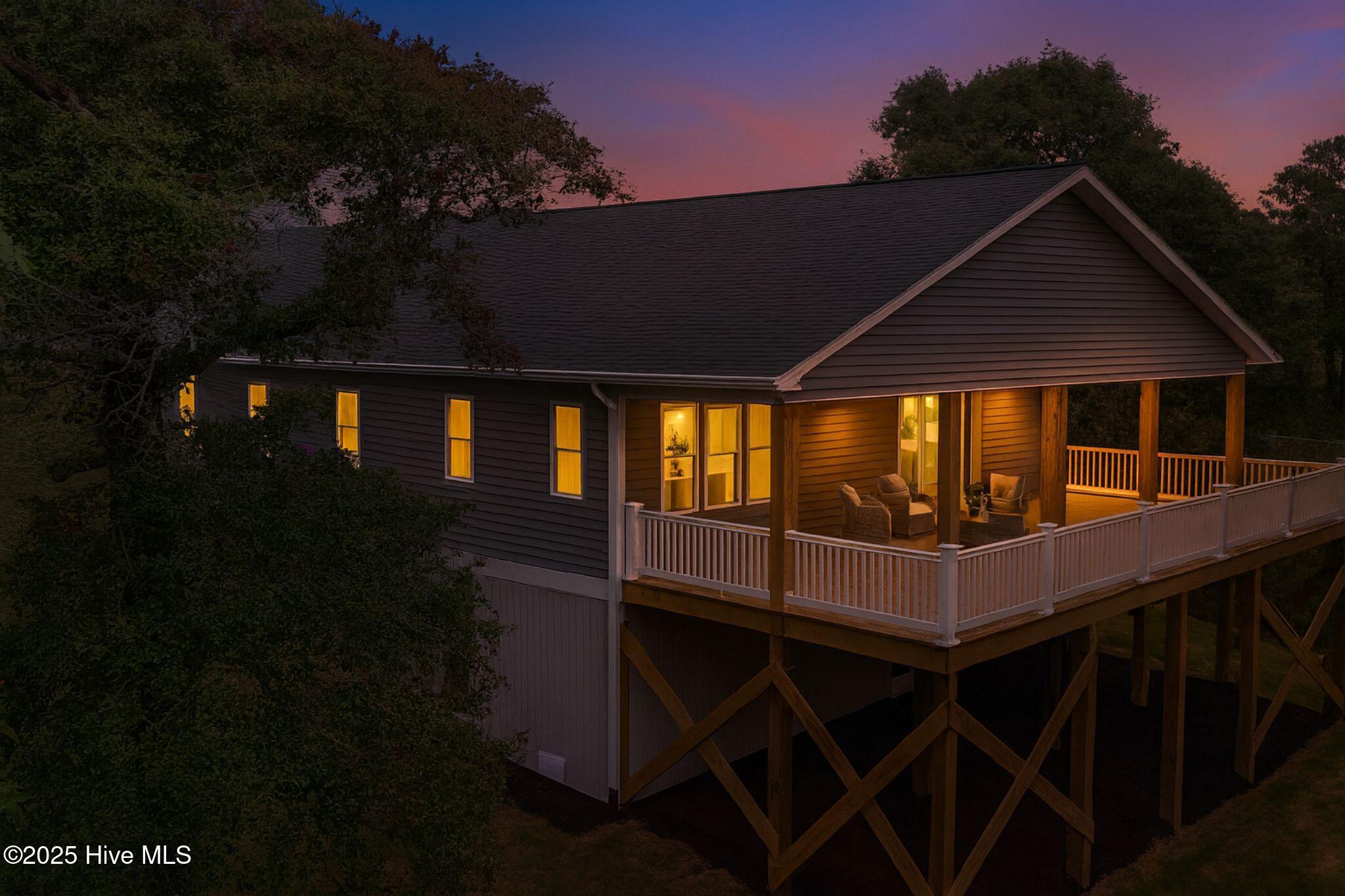 100524139 | Photo 64