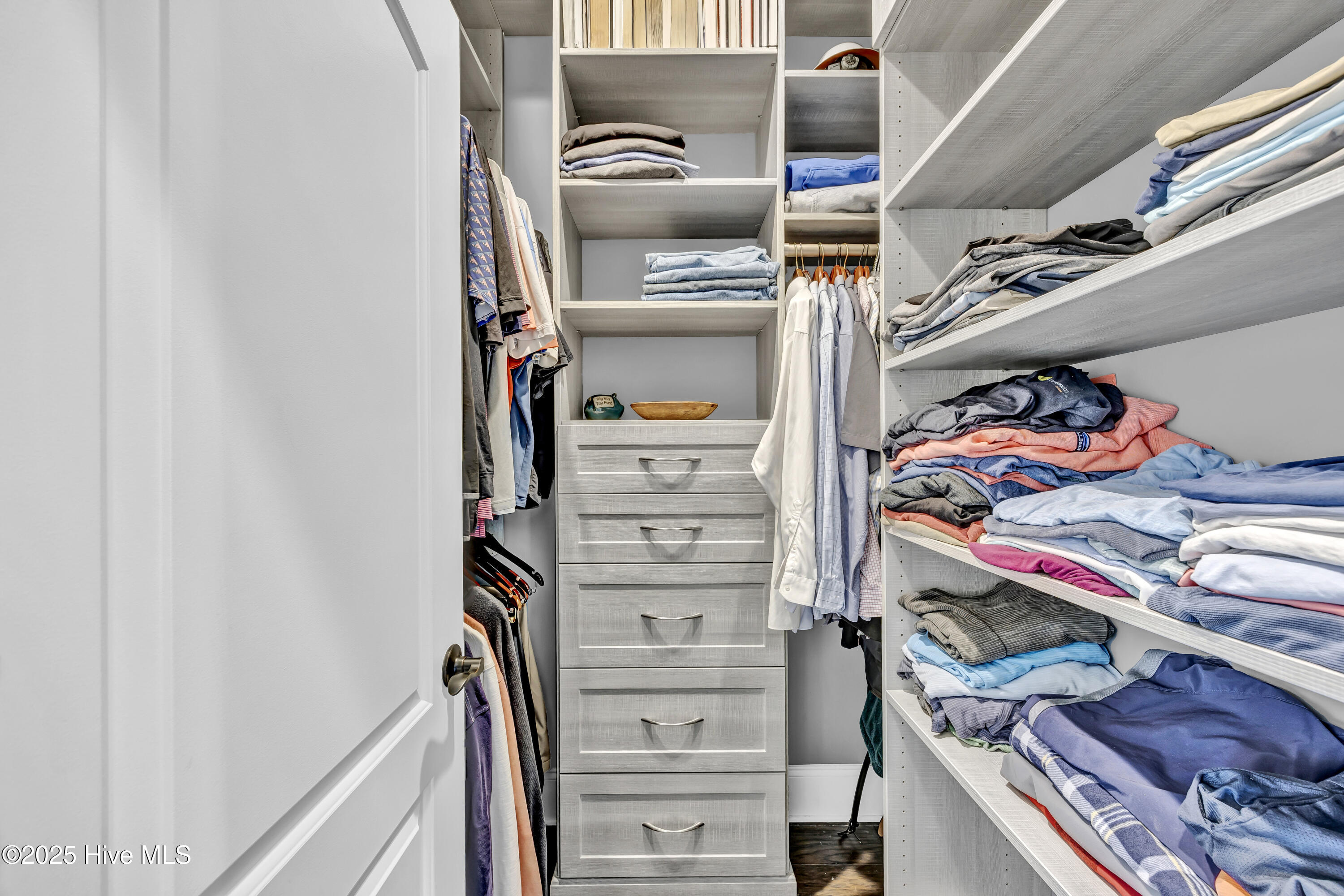 100546758 | Photo 28