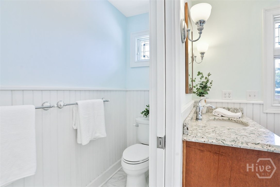 221 Lakeshore Drive