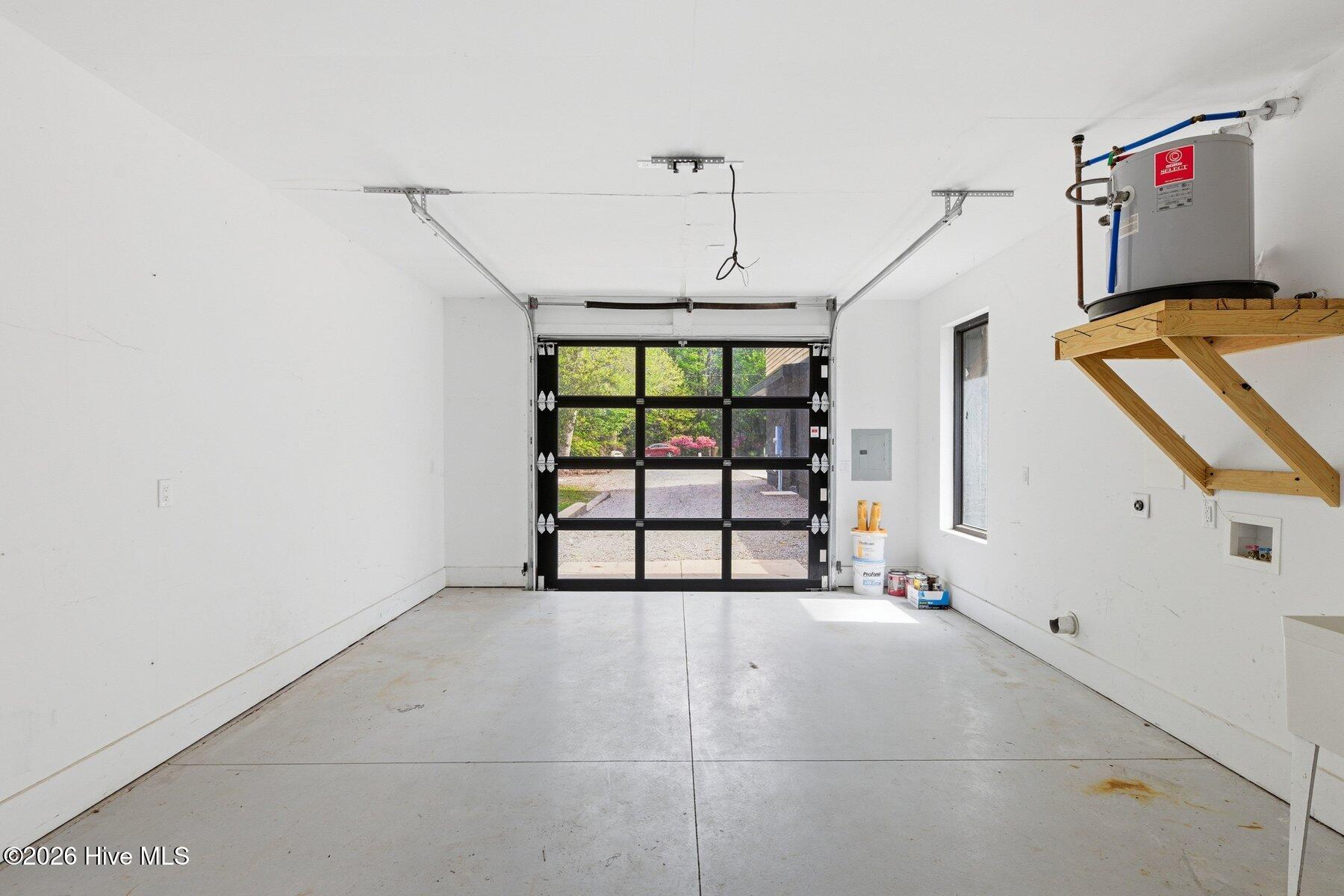 100566694 | Photo 52