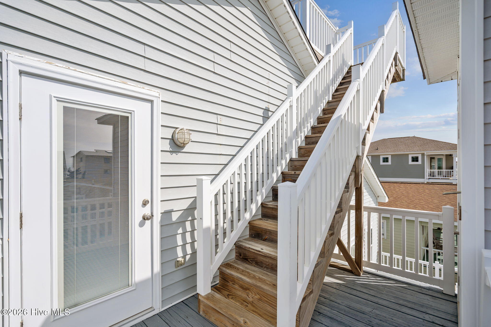 100562748 | Photo 57