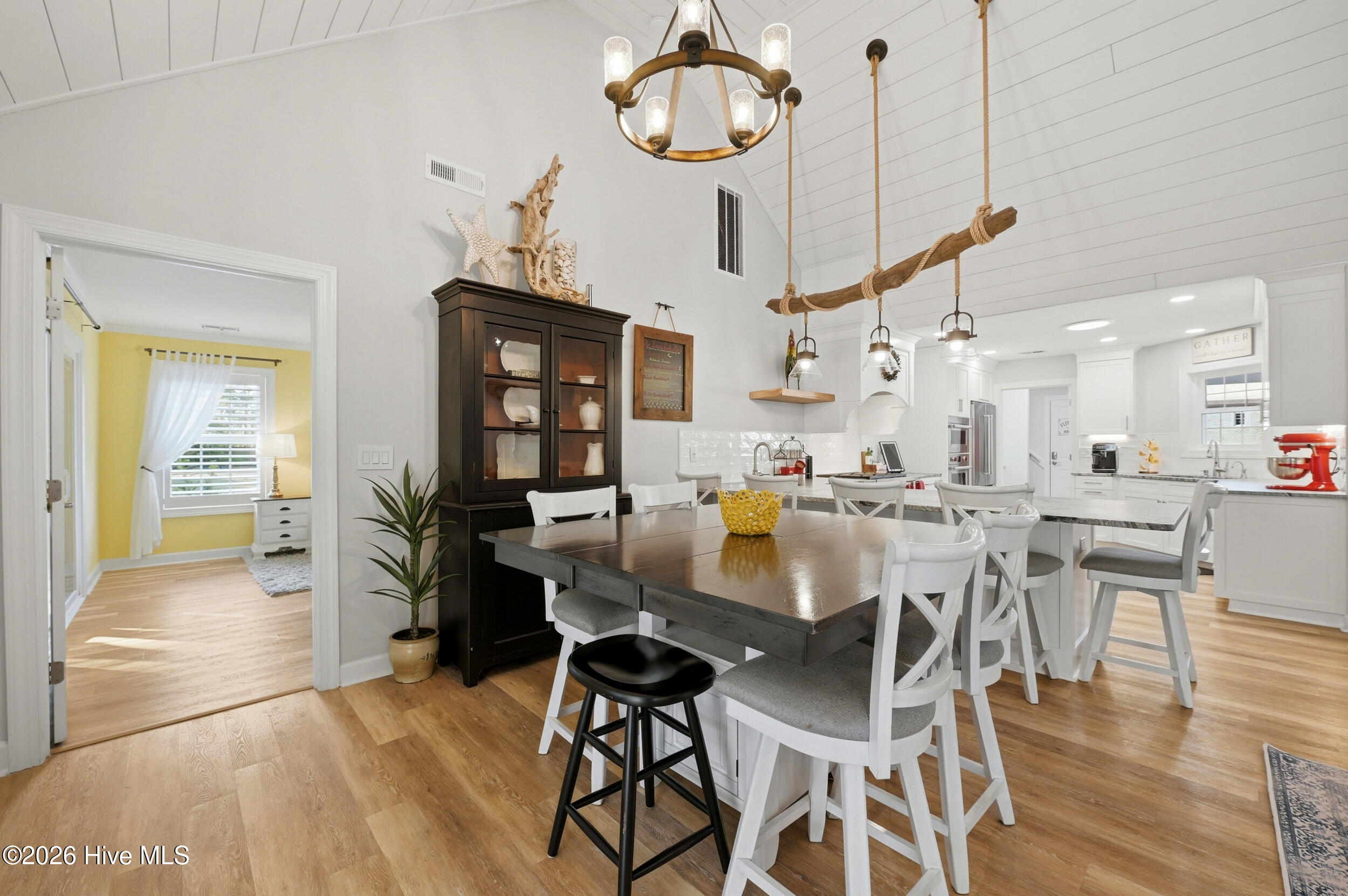 100555561 | Photo 18