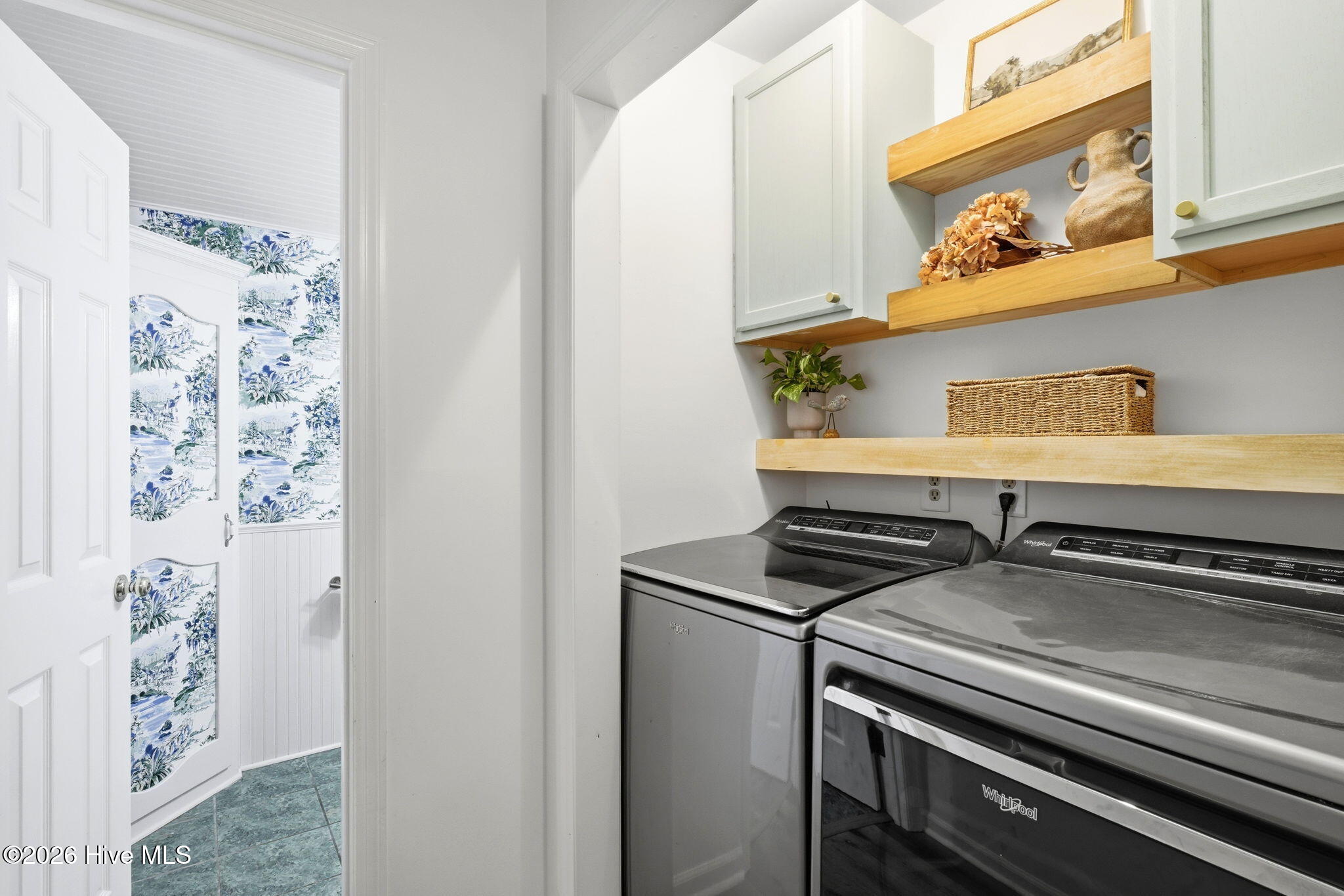 100557062 | Photo 39