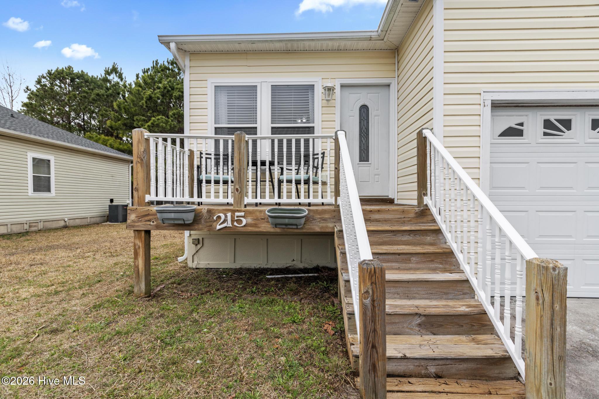 100556084 | Photo 24