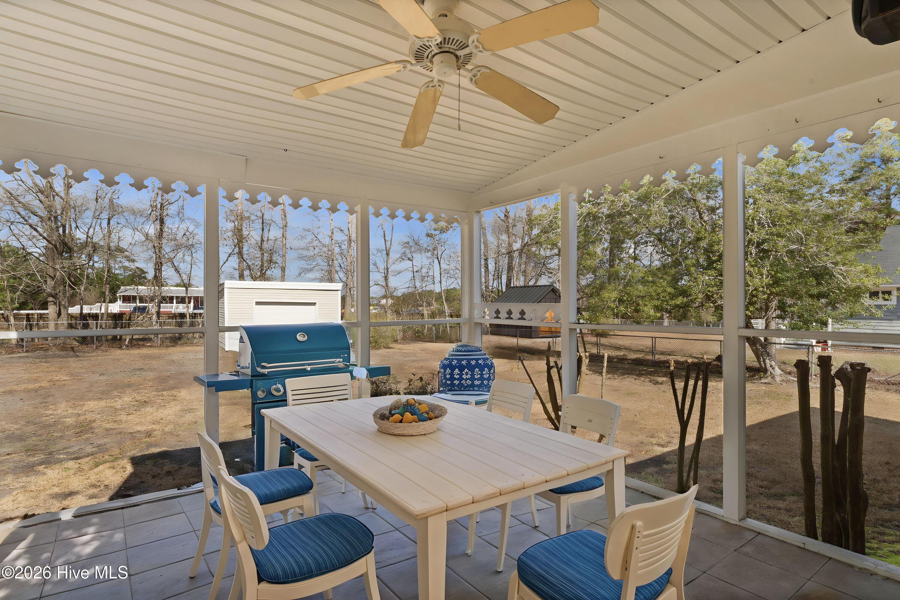 100558739 | Photo 12