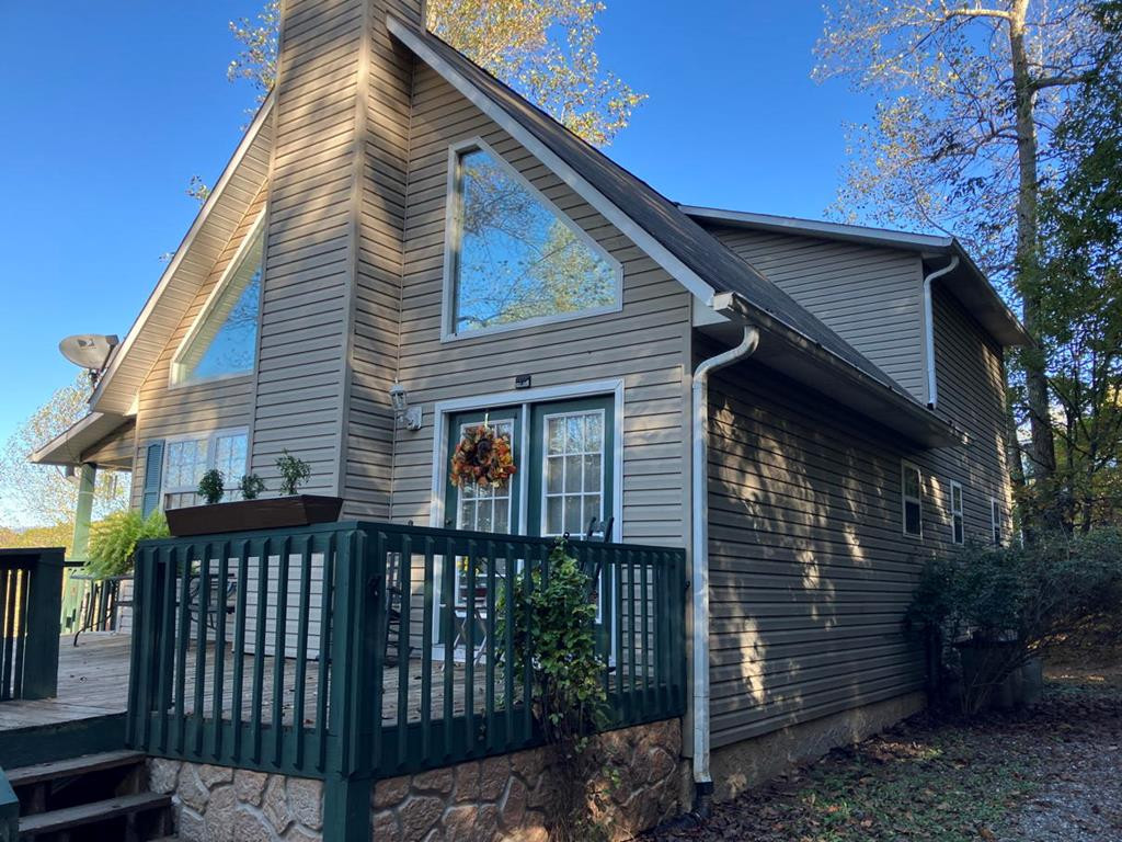 121 White Oak, Warne, North Carolina, 3 Bedroom Bedrooms, 5 Room Rooms,3 BathroomBathrooms,Single family residence,For sale,White Oak,98544493