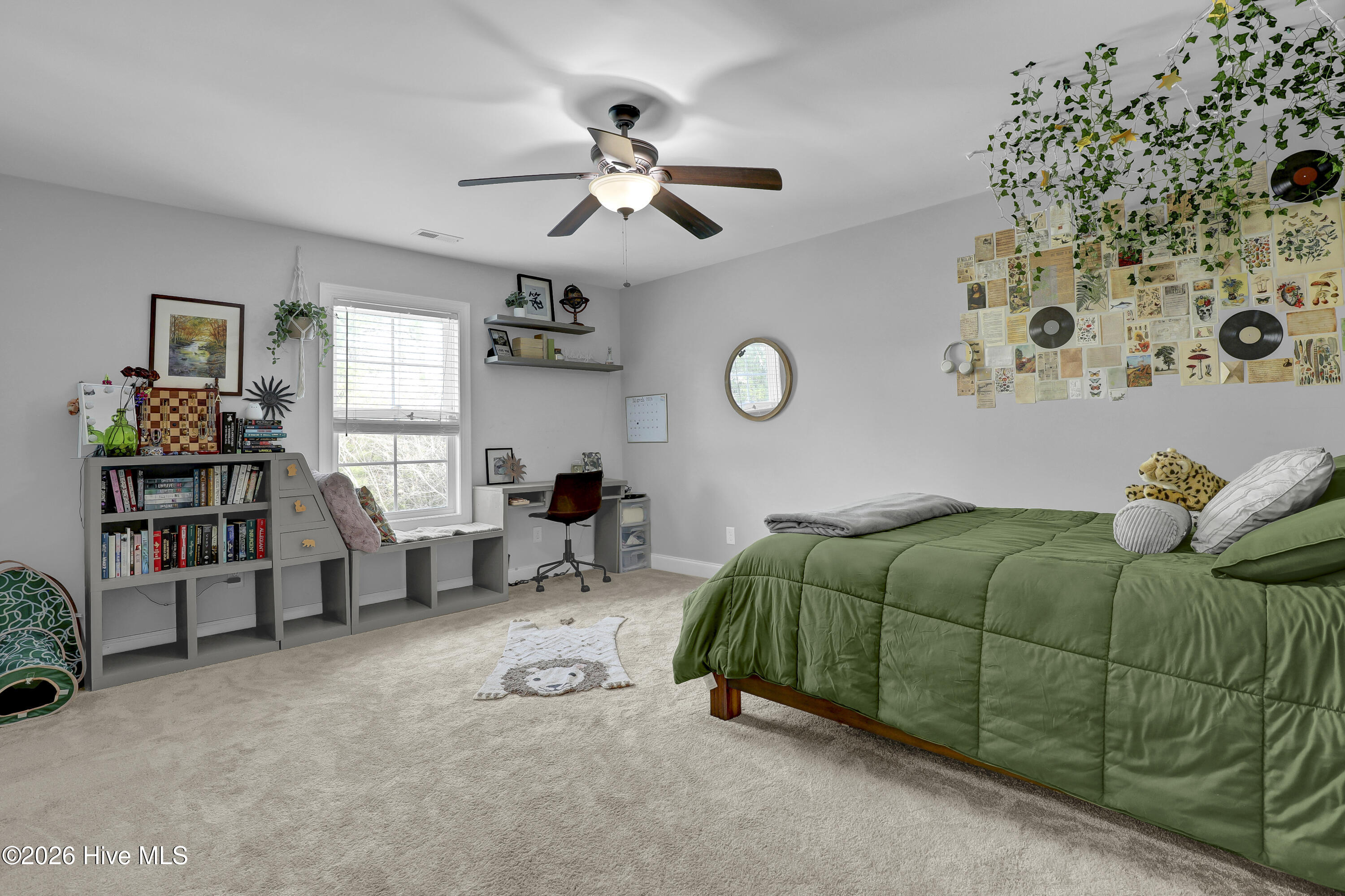 100562541 | Photo 30