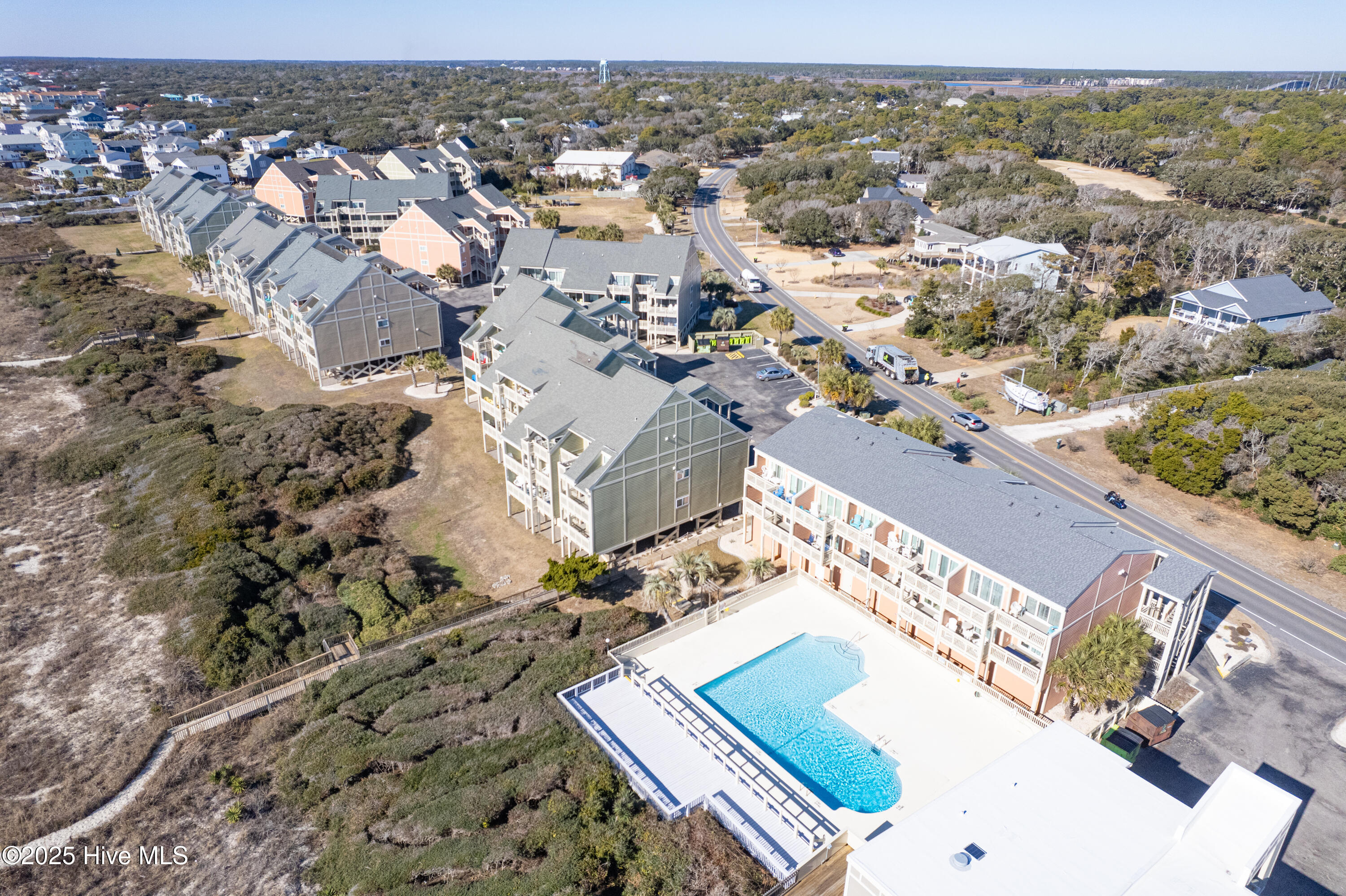 100545293 | Photo 35