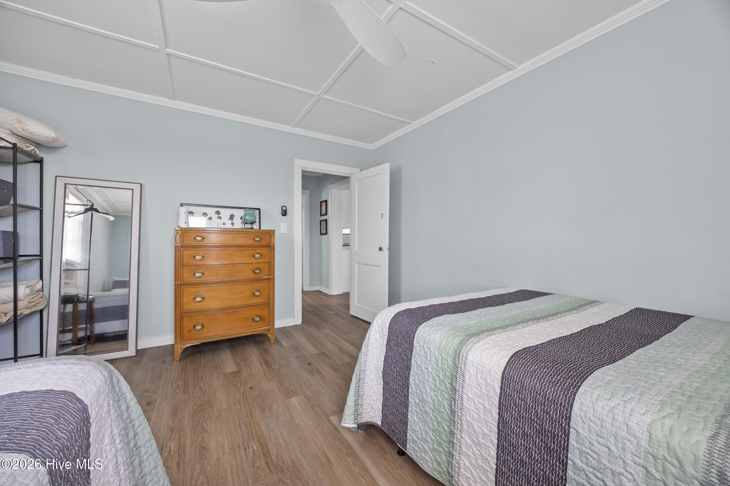 100563115 | Photo 19